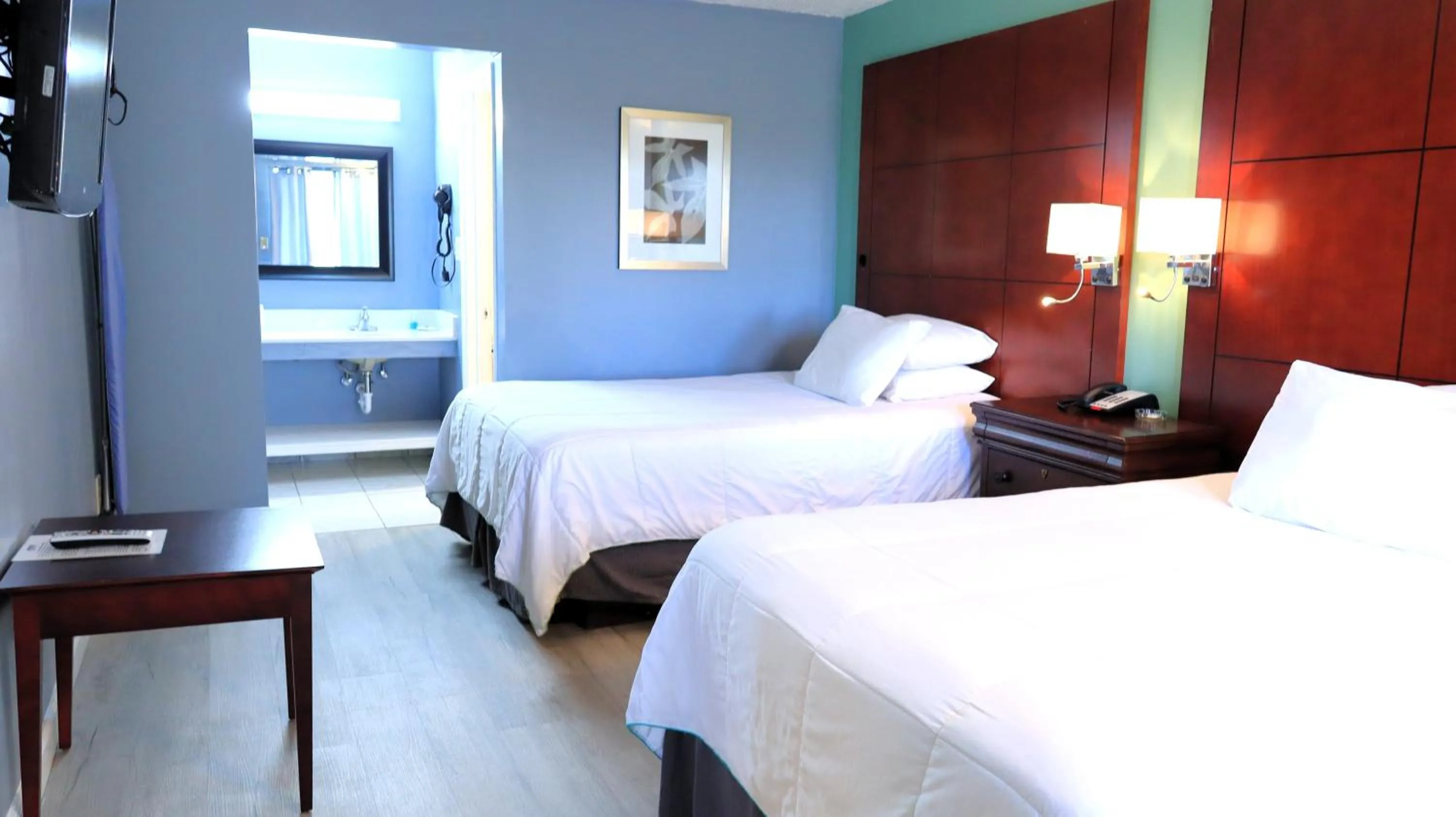 Bed in Americas Best Value Inn Suites & Studios Blytheville by Sonesta