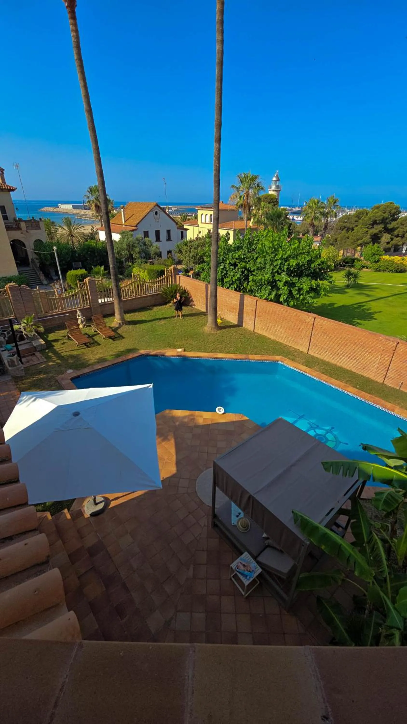 Villa El Faro by Hello Homes Sitges