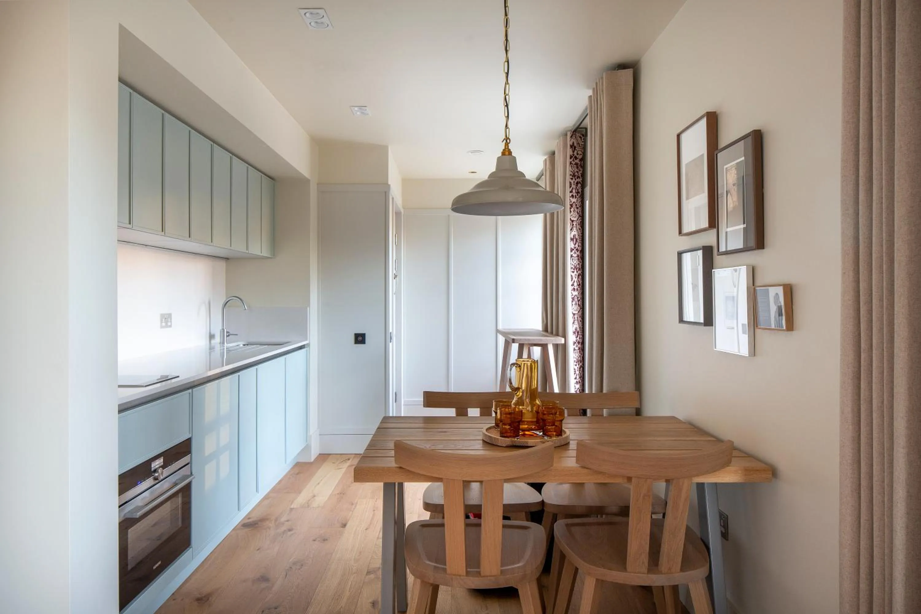Kitchen or kitchenette in Abbey Strand Apartments, at Holyrood