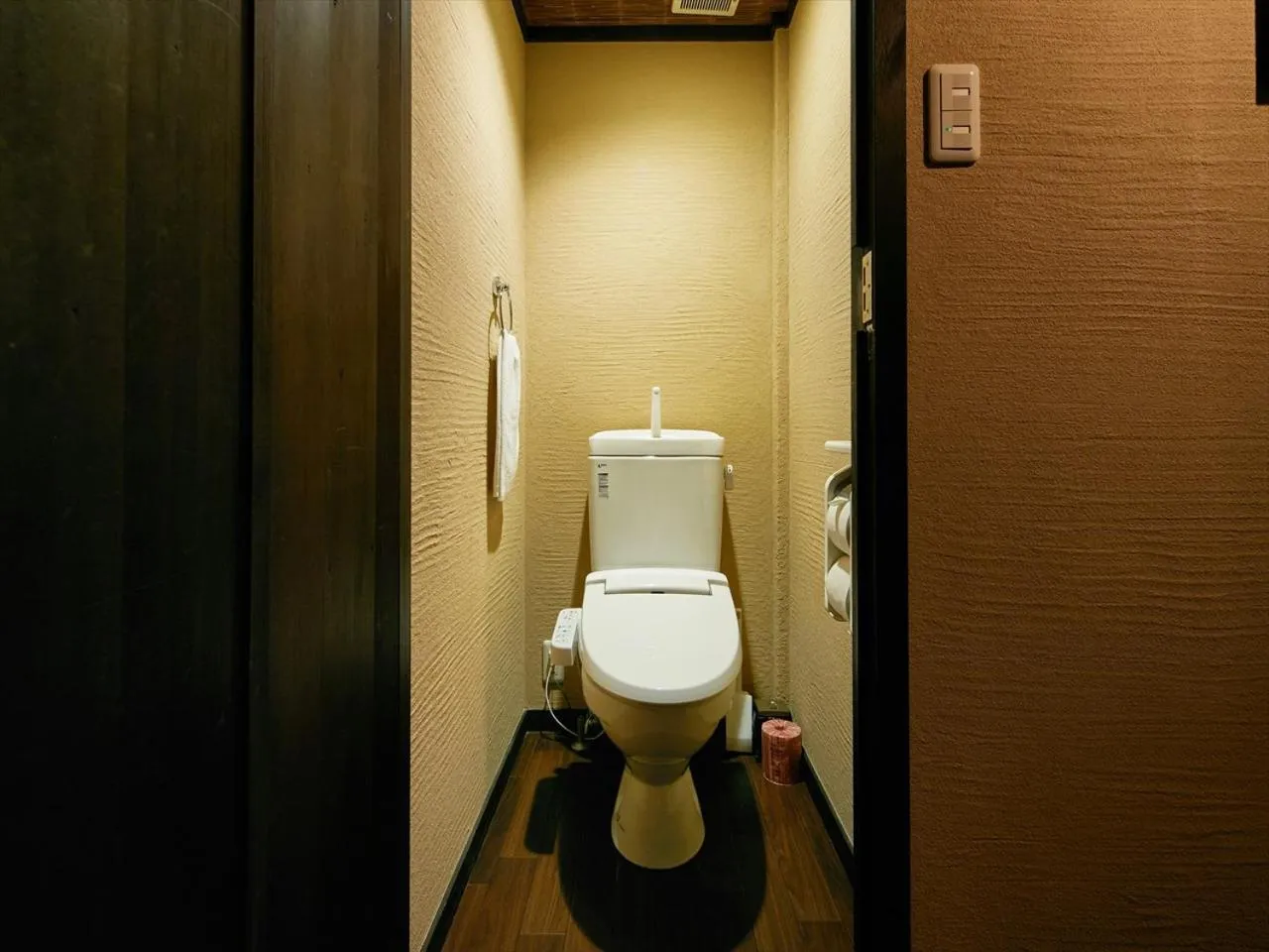 Toilet in Kikyo-an Cozy Private Machiya near JR Nijo Station