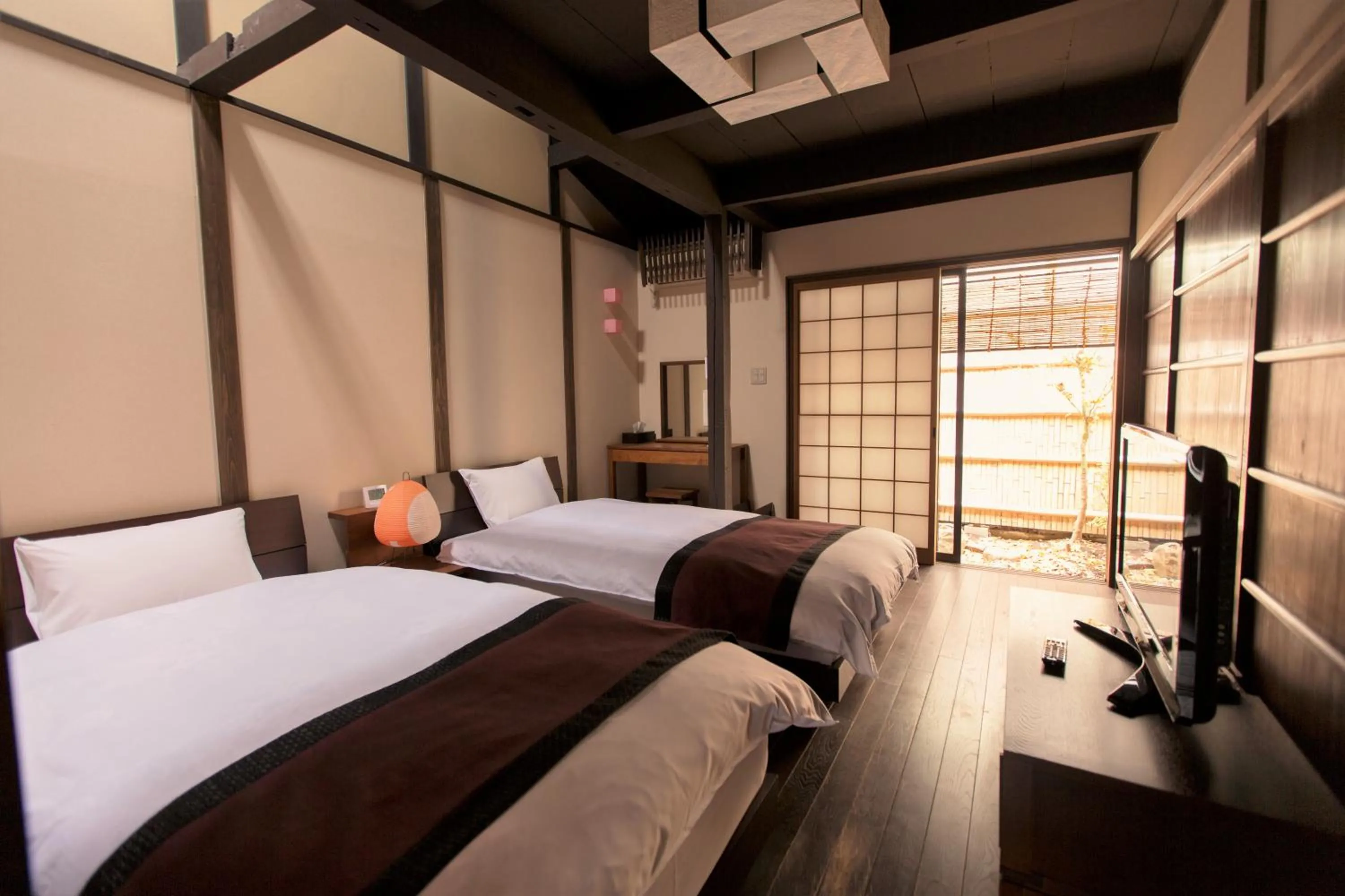 Bedroom, Bed in Kurenai-an