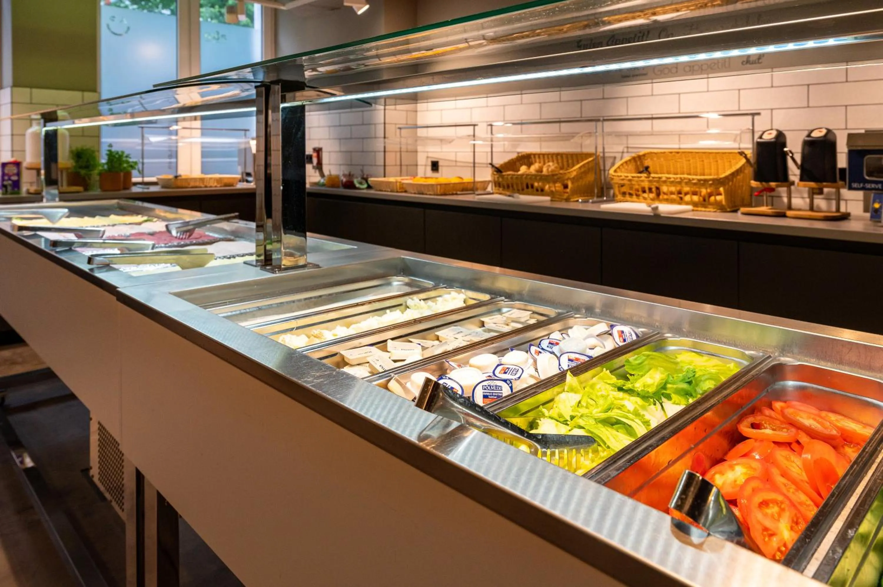 Breakfast in a&o Warszawa Wola