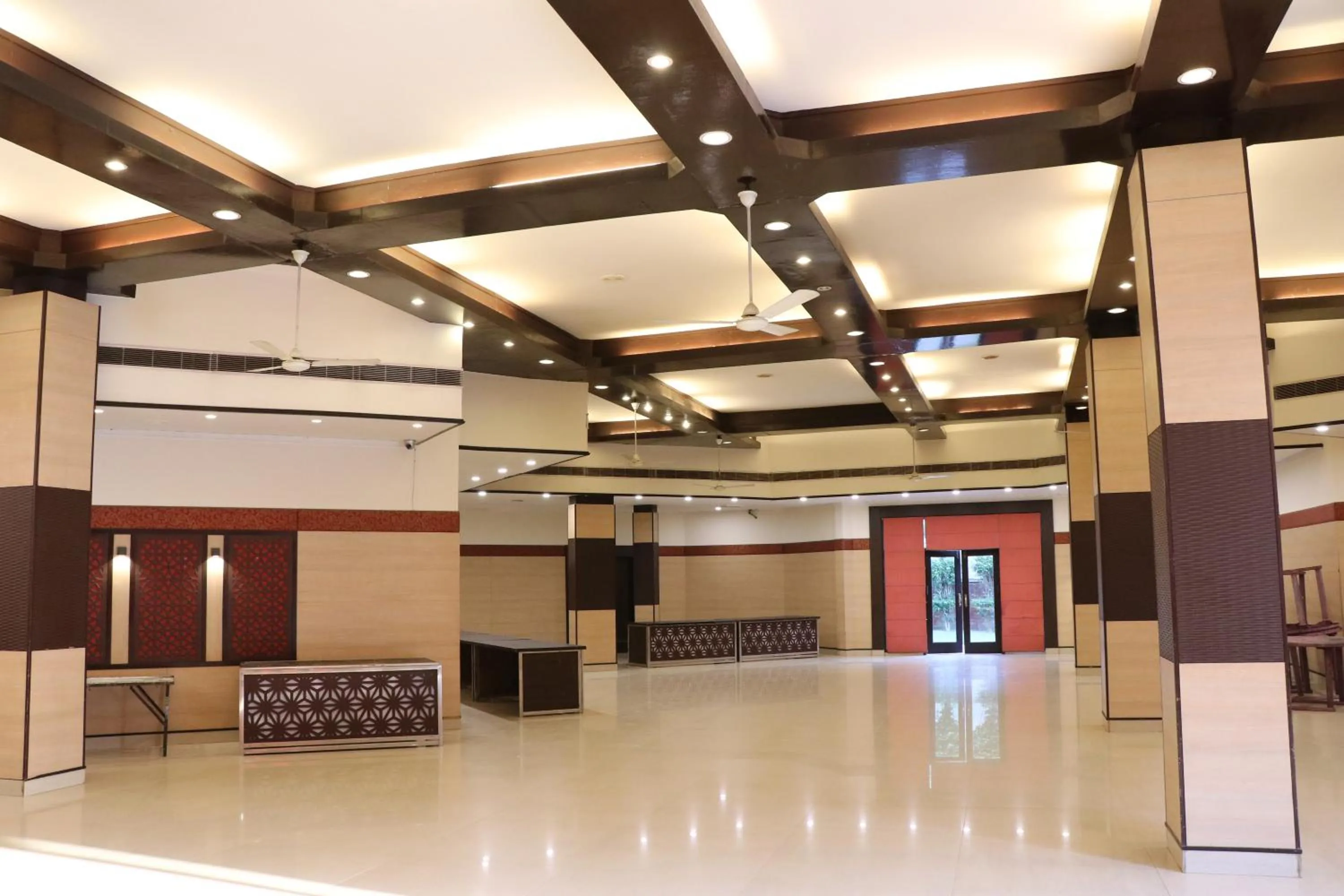 Meeting/conference room in Little Chef Hotel