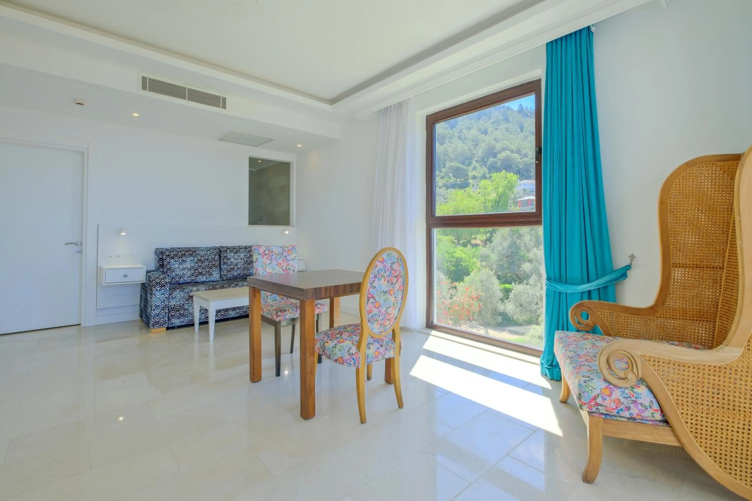 Living room in Highclere Hotel and Spa