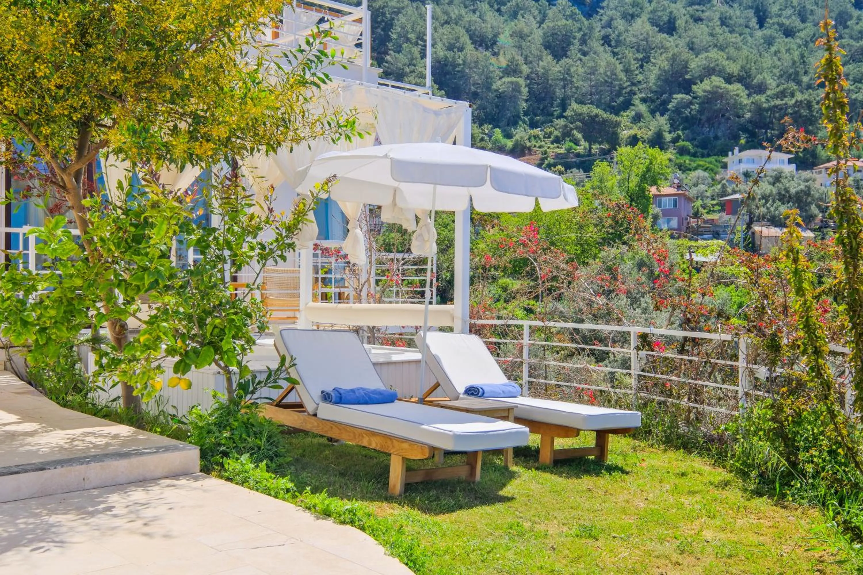 Garden in Highclere Hotel and Spa