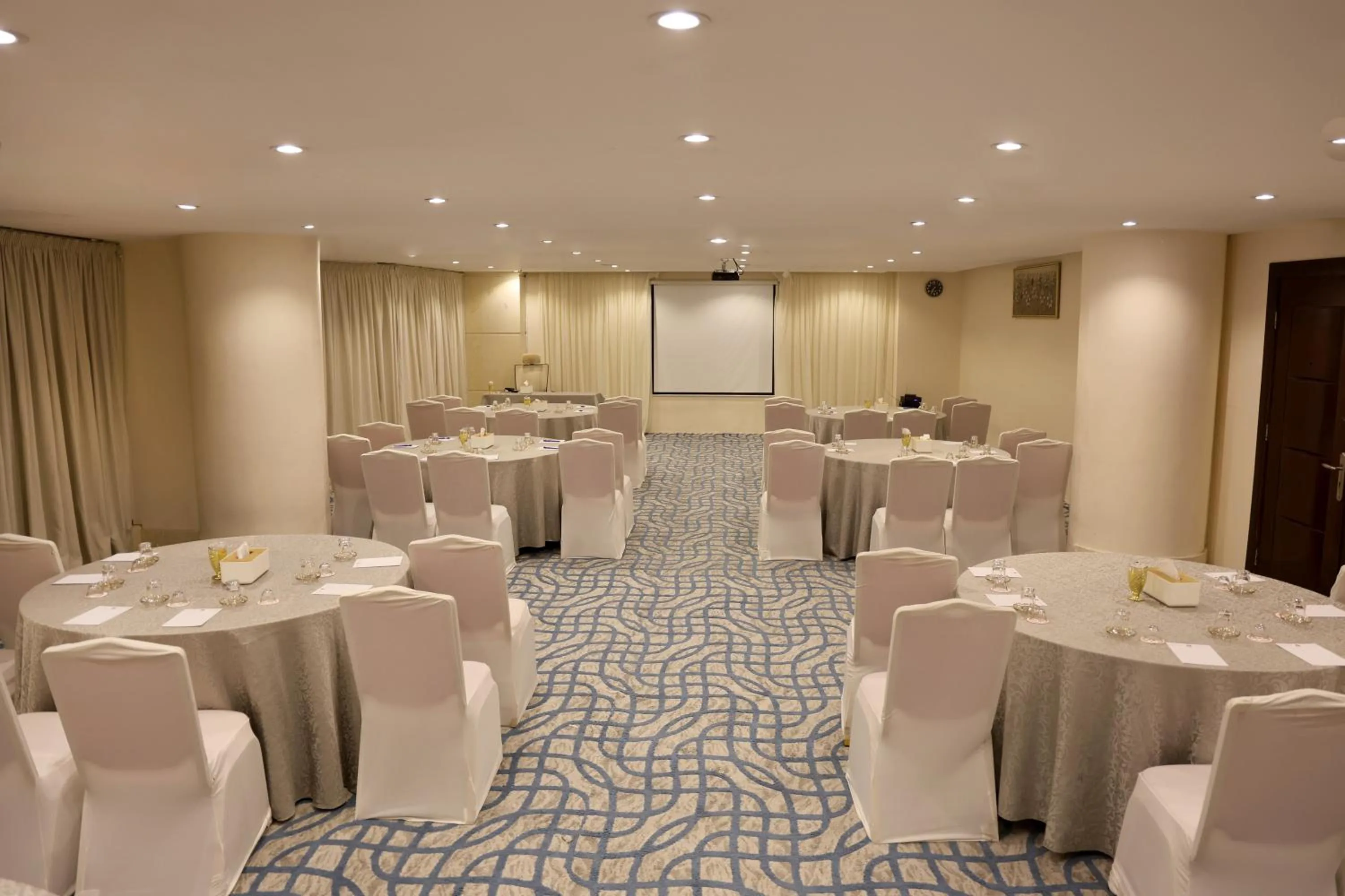 Meeting/conference room in Reef Global Hotel