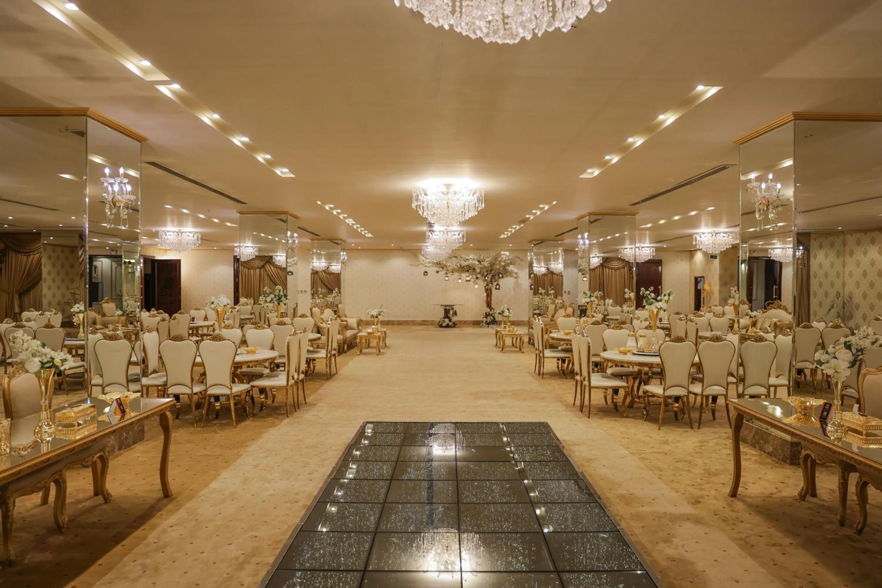 Meeting/conference room in Reef Global Hotel