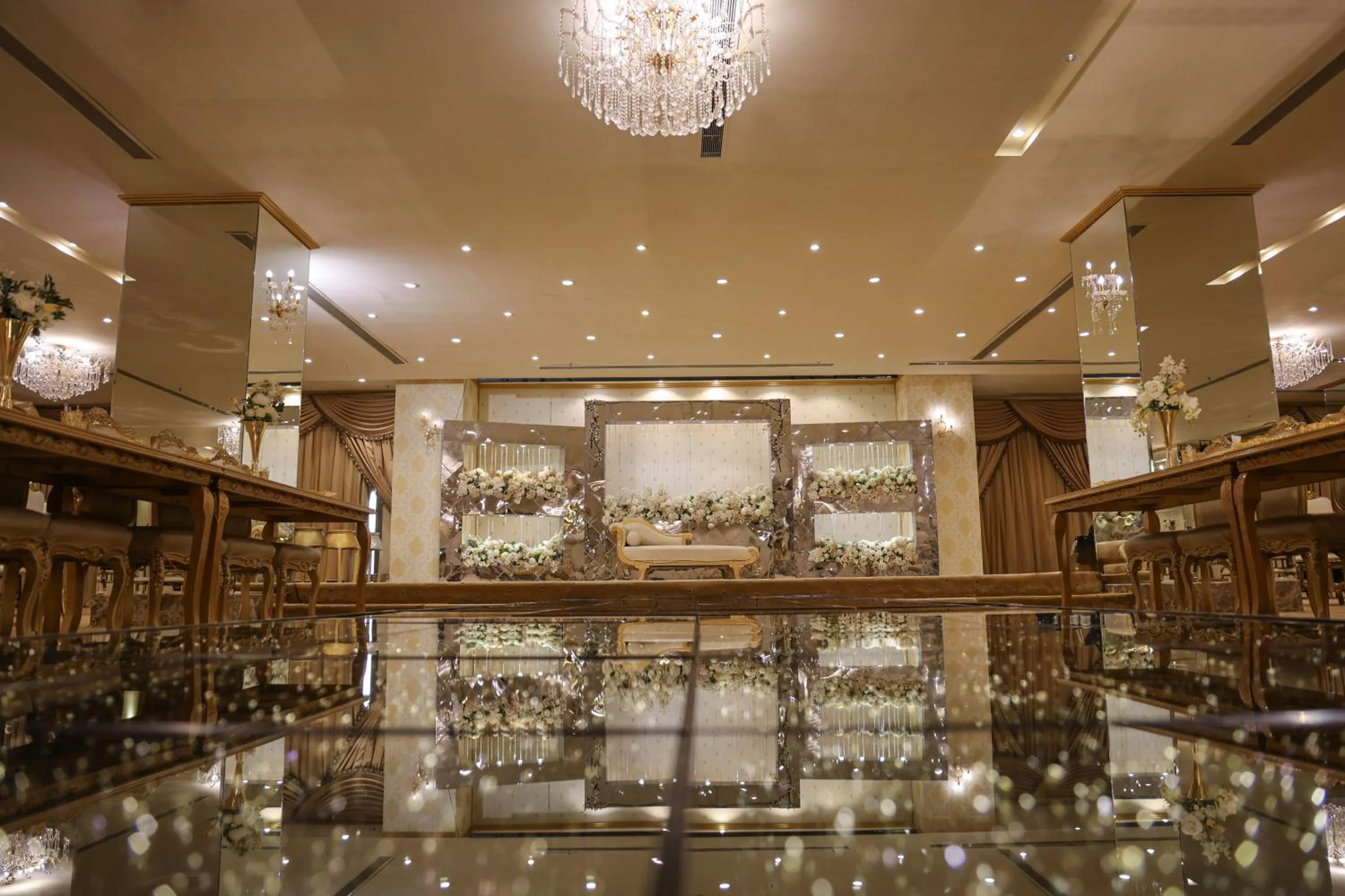 Meeting/conference room in Reef Global Hotel