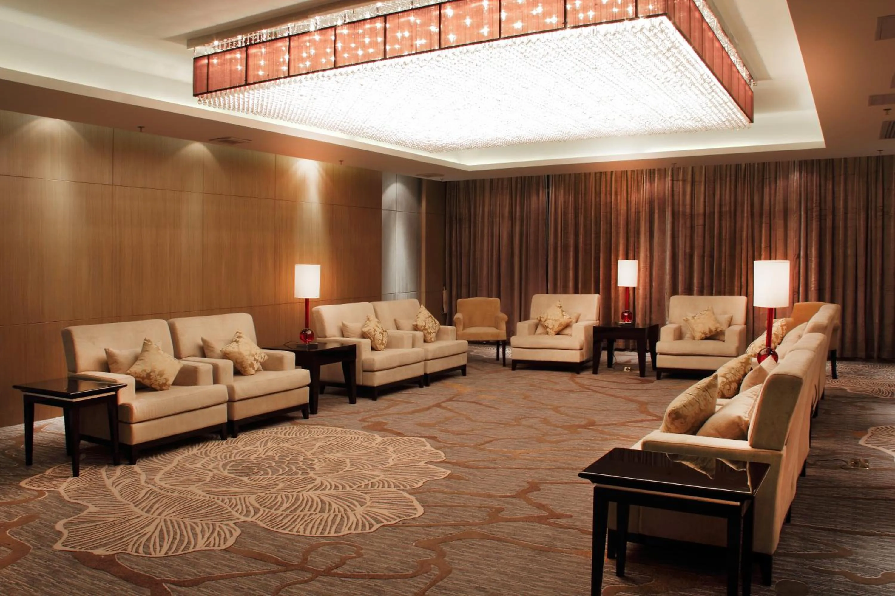 Business facilities in Easeland Hotel Guangzhou