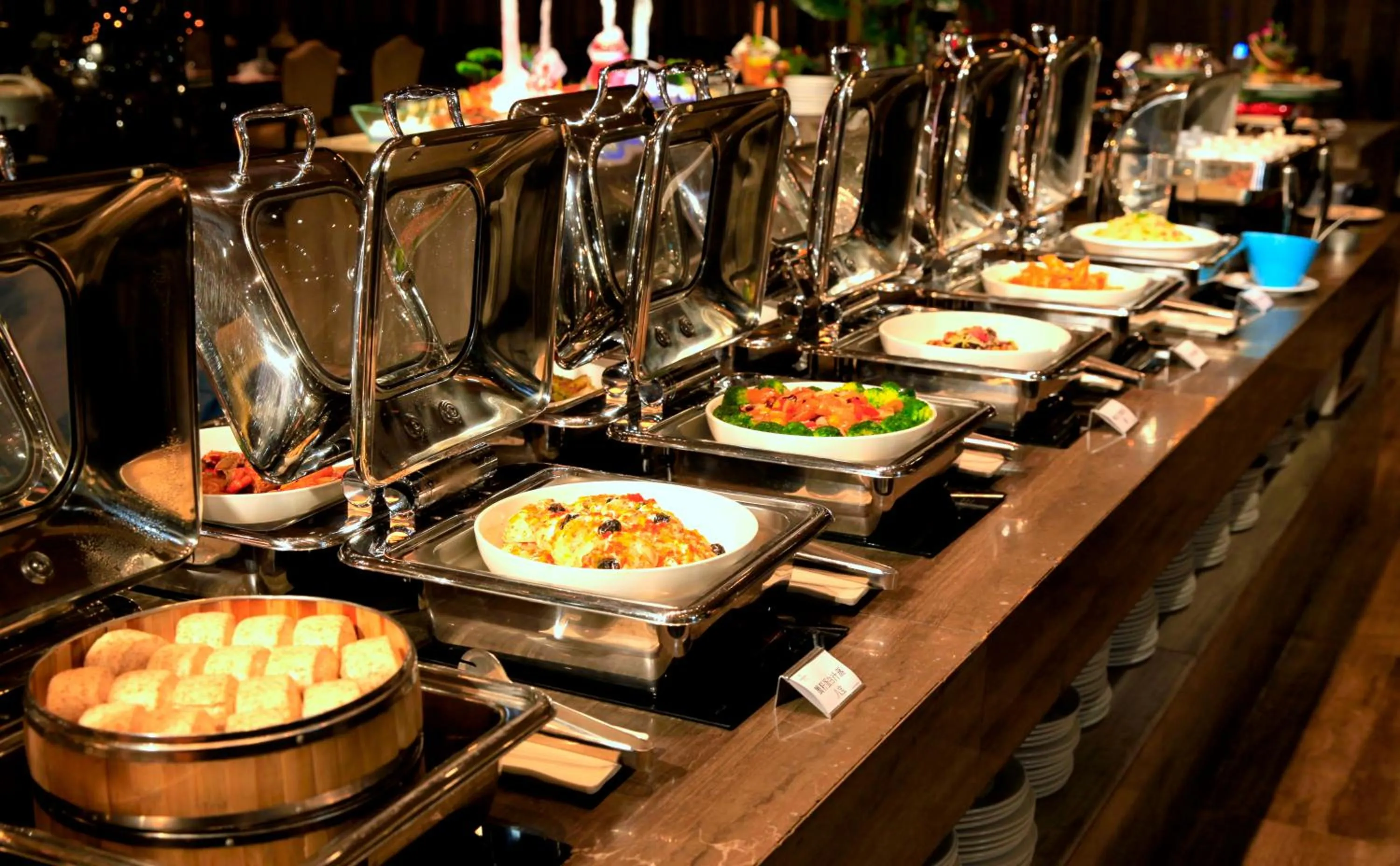 Restaurant/places to eat in Easeland Hotel Guangzhou