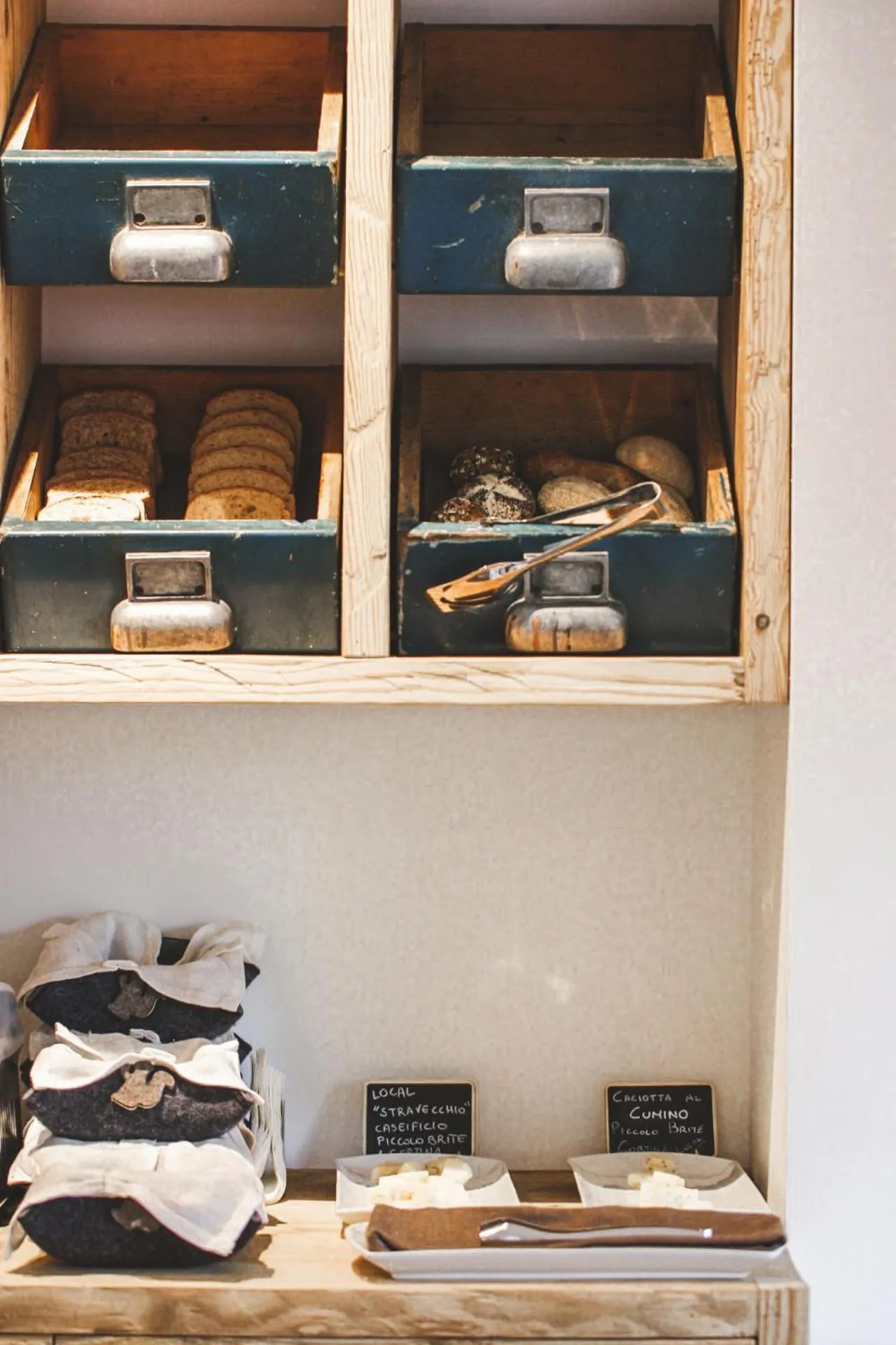 Food and drinks in Camina Suite and Spa