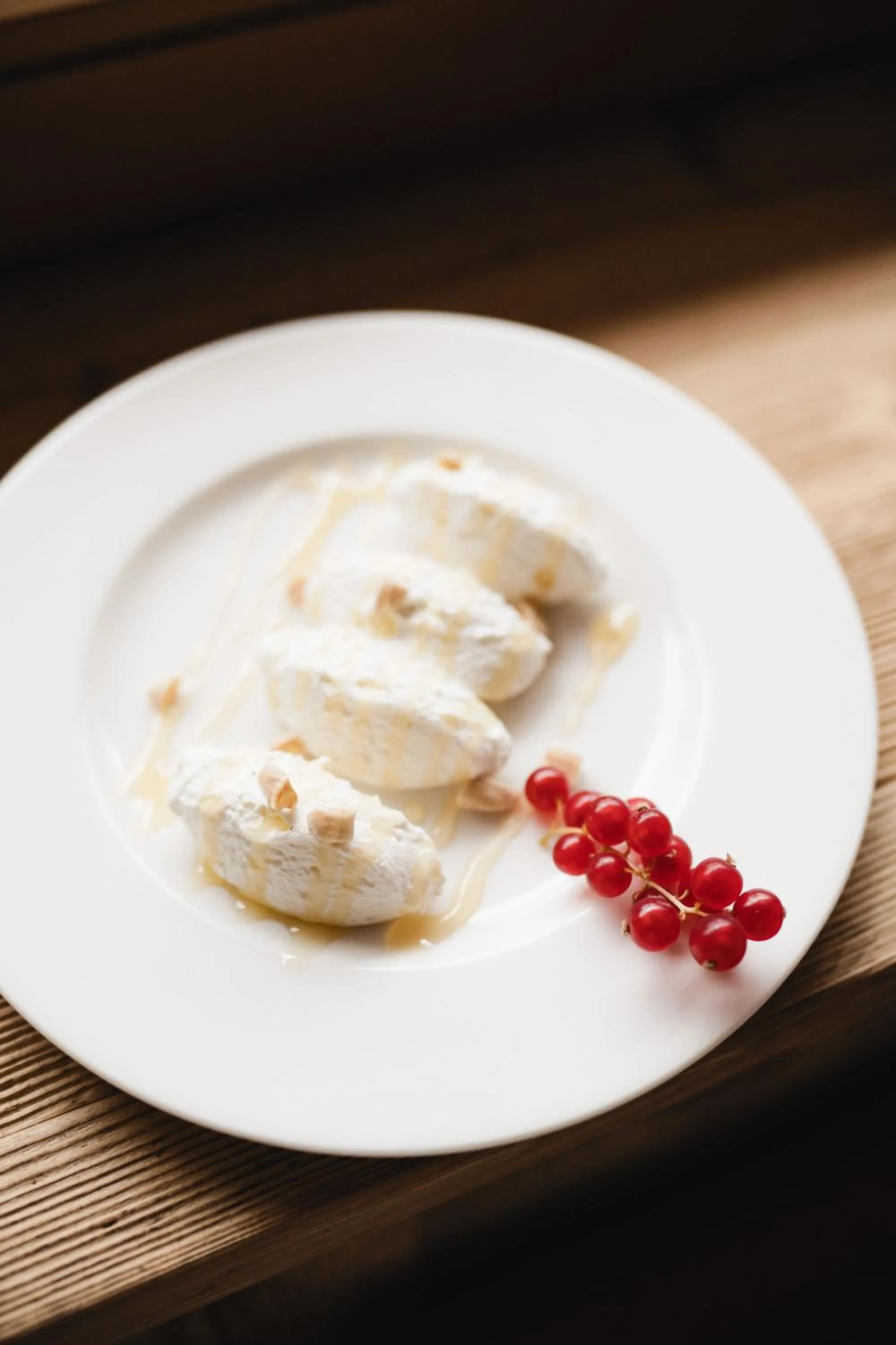 Restaurant/places to eat in Camina Suite and Spa