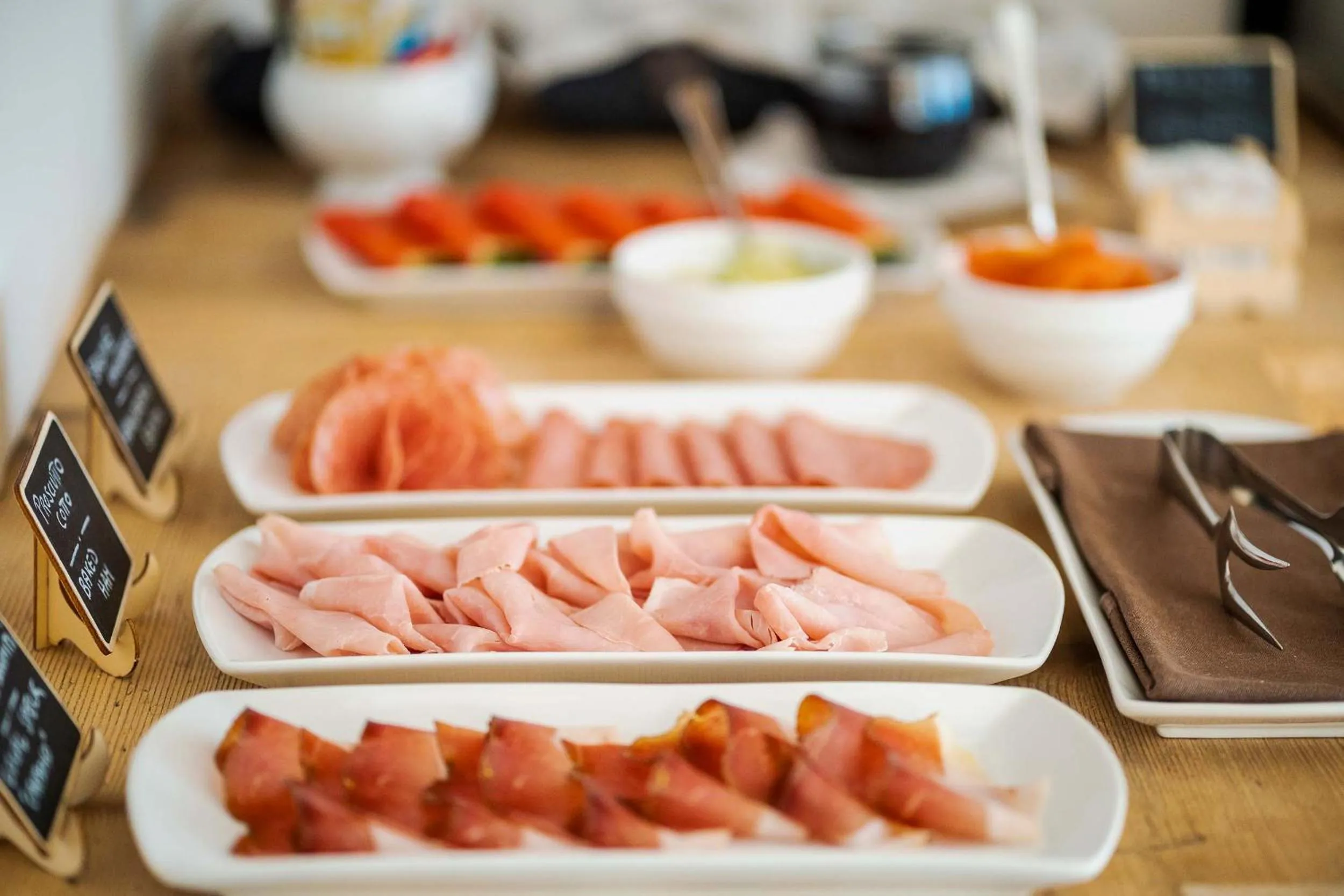 Buffet breakfast in Camina Suite and Spa