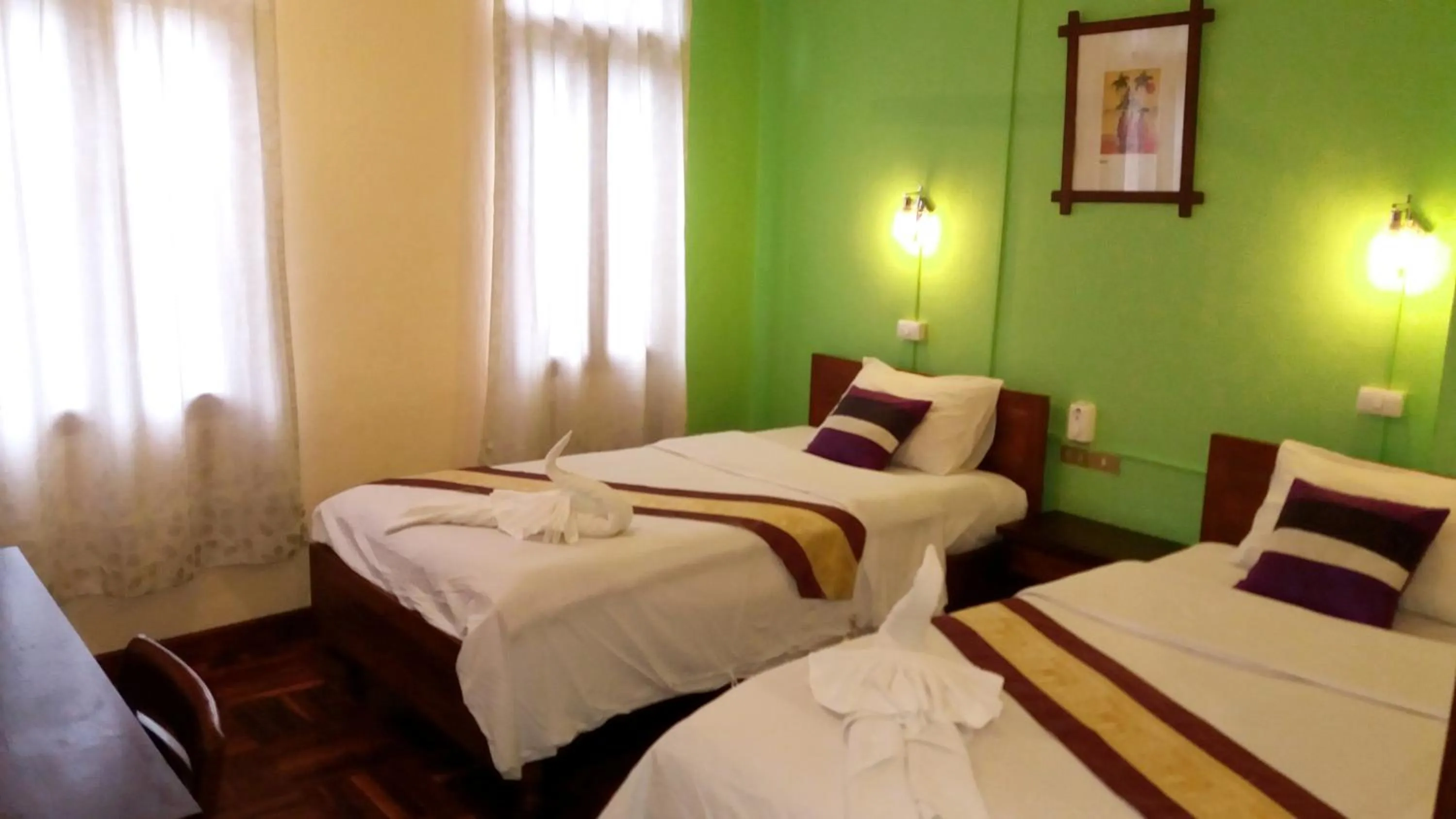 Photo of the whole room, Bed in Saynamkhan River View