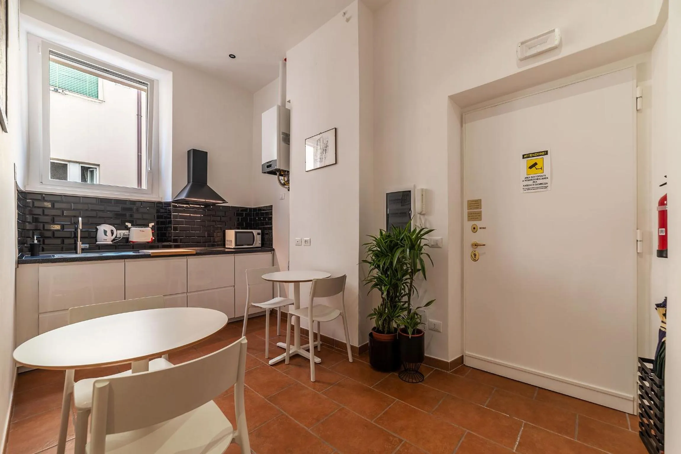 Facade/entrance in Appartamento Via Genova