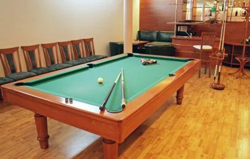 Billiard in Hotel Maxim