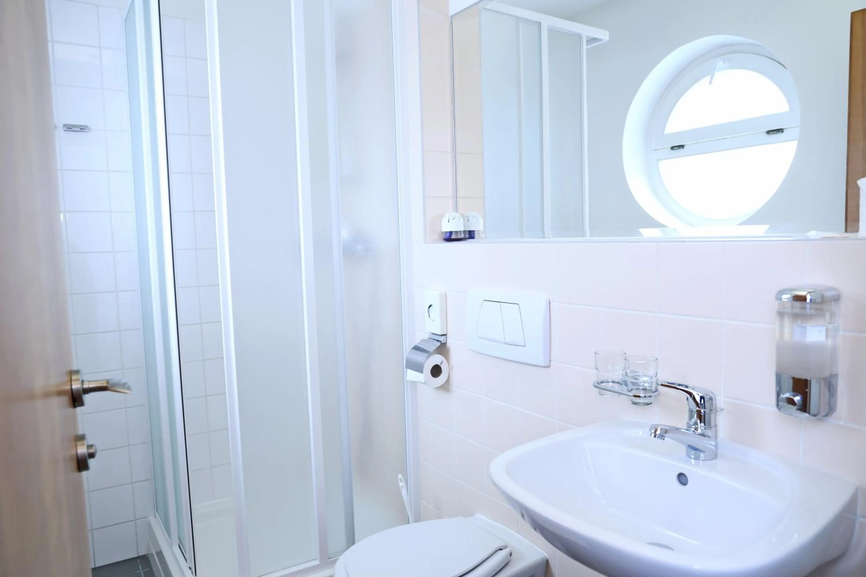 Bathroom in Hotel Maxim