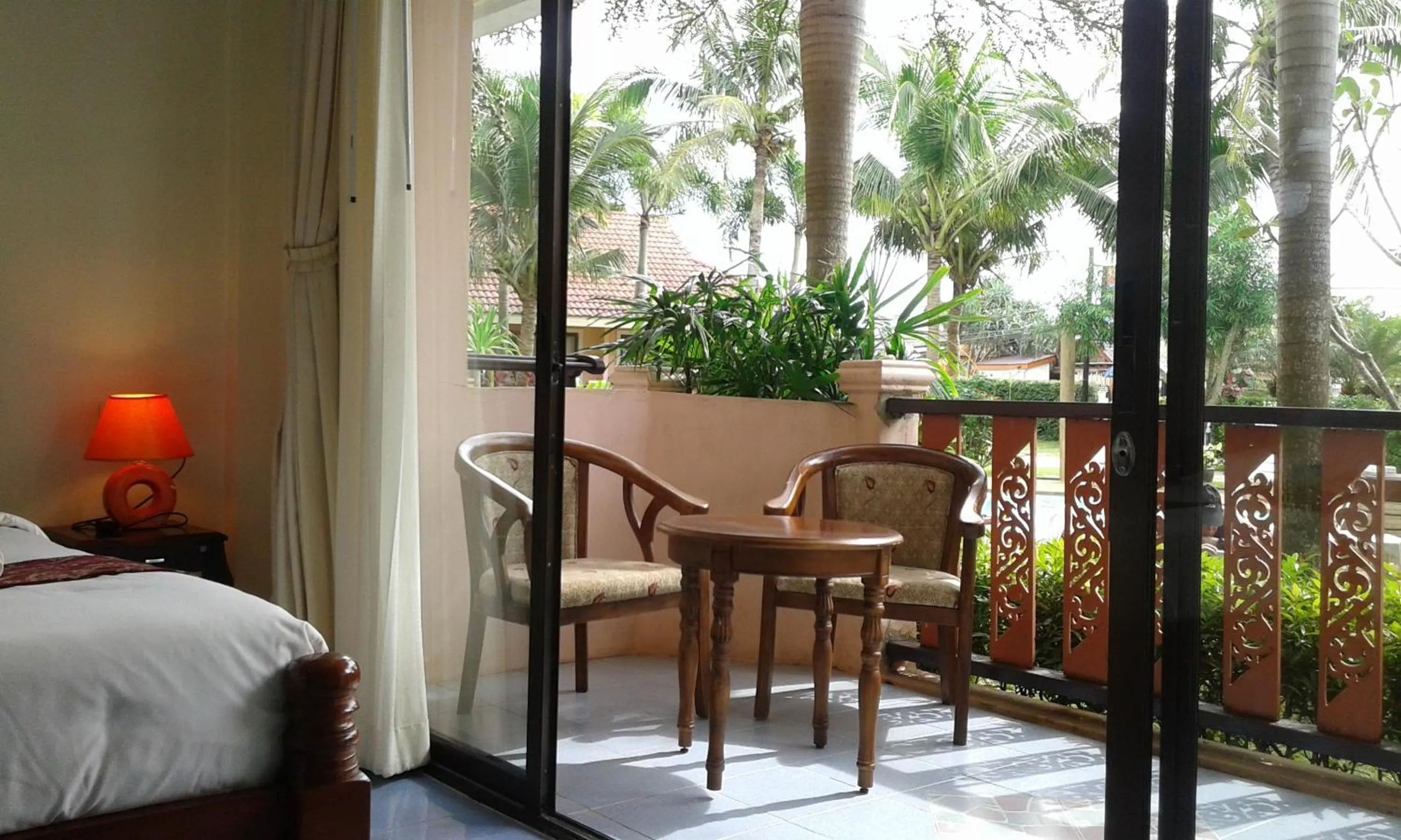 Balcony/Terrace in Lanta Seafront Resort