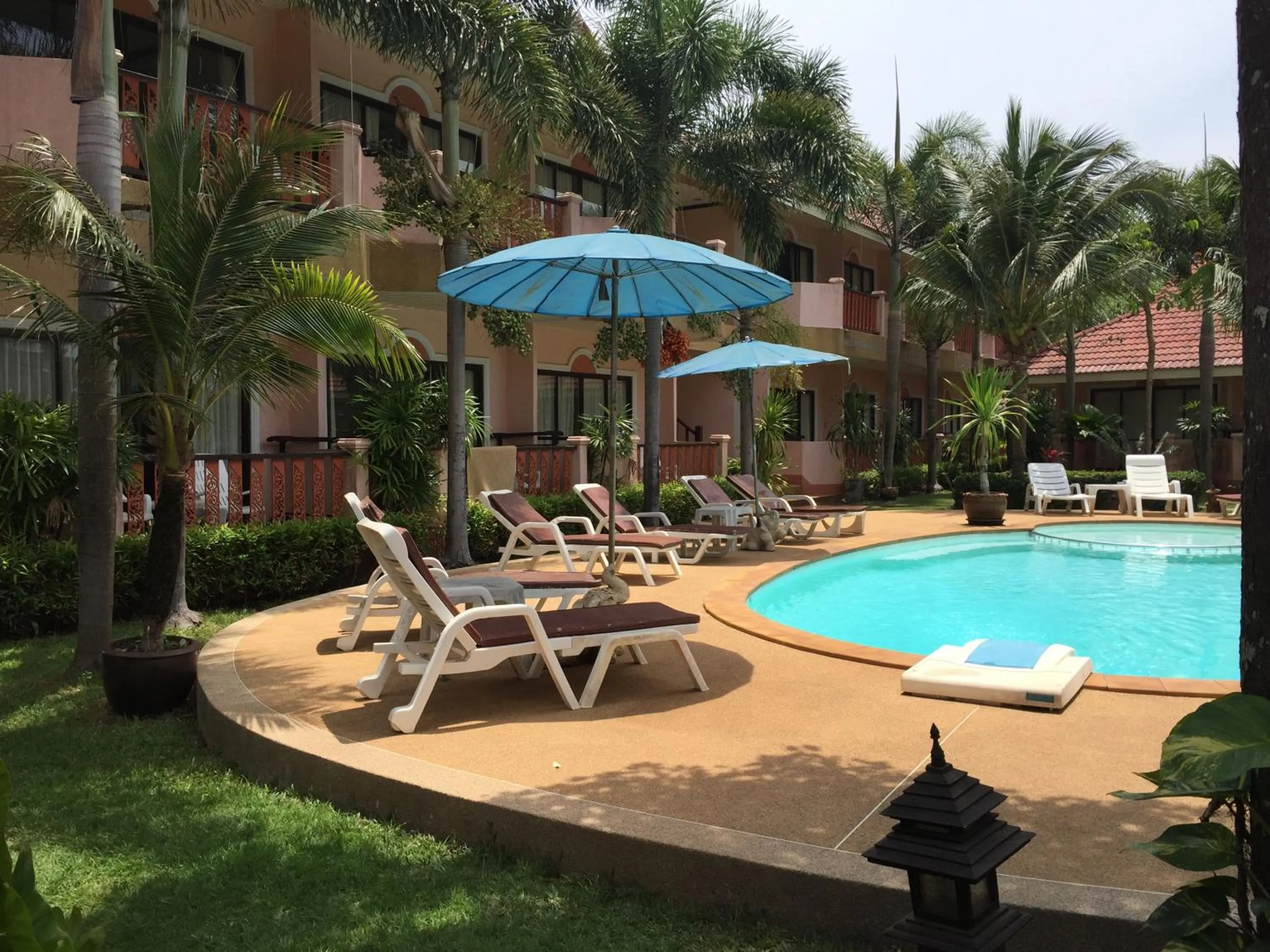 Property building in Lanta Seafront Resort