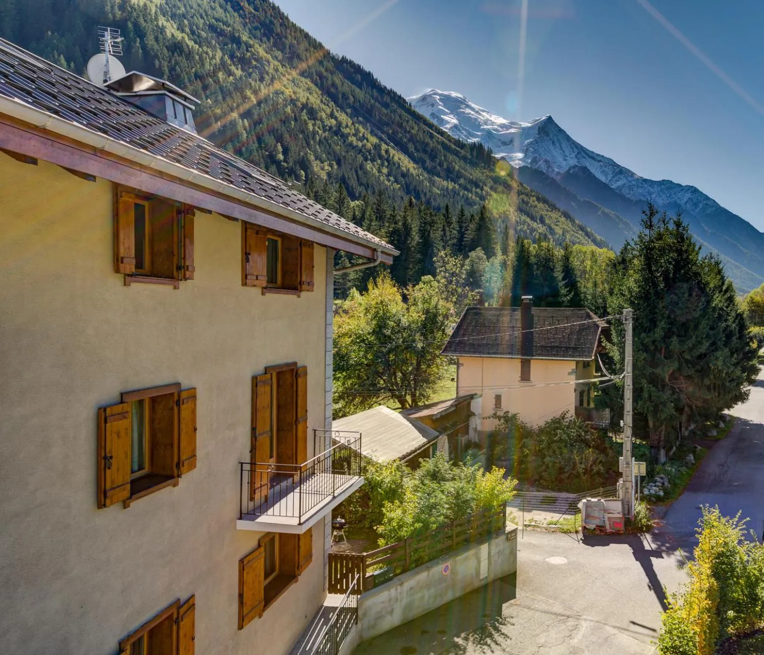 Property building in Villa Mont Blanc