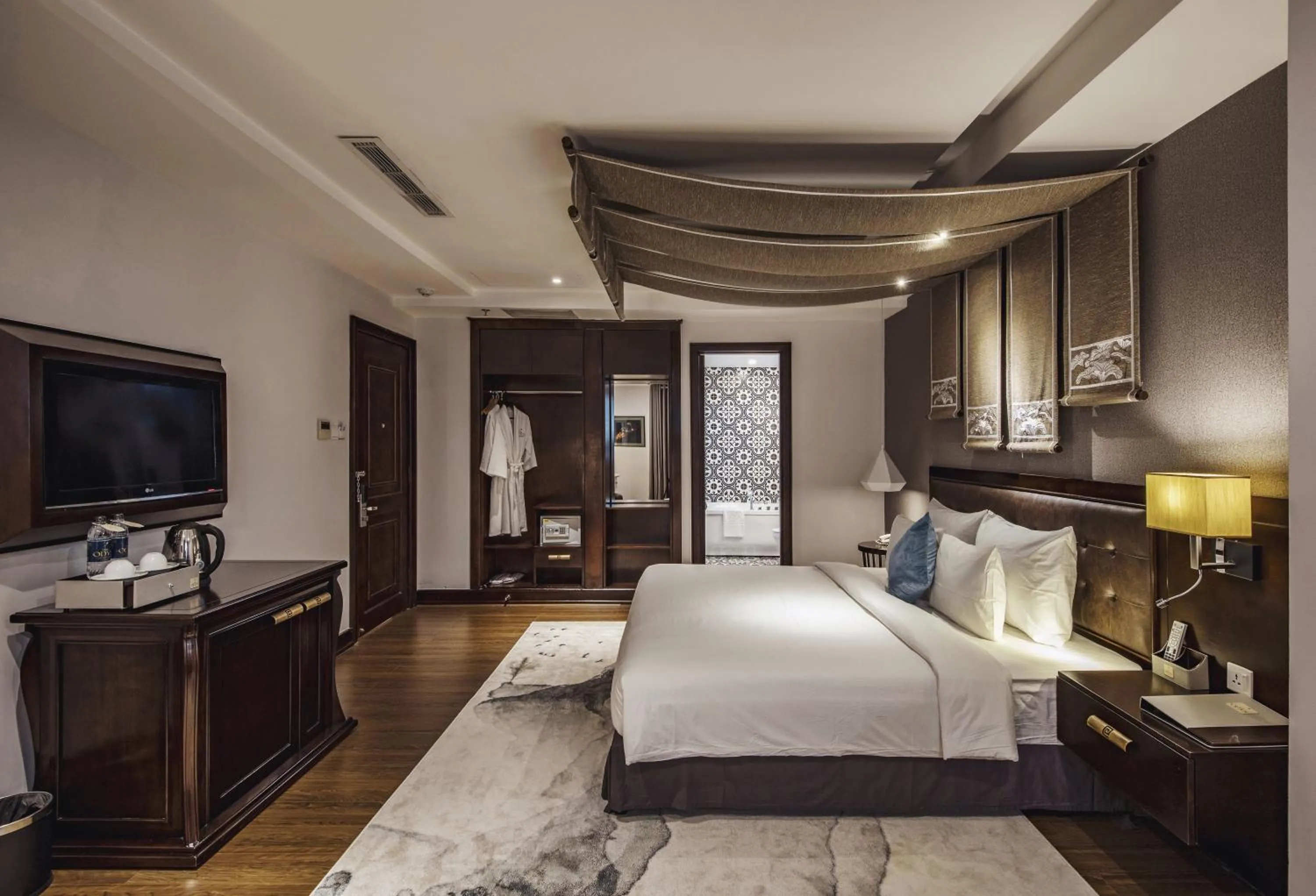 View (from property/room), Bed in The Odys Boutique Hotel