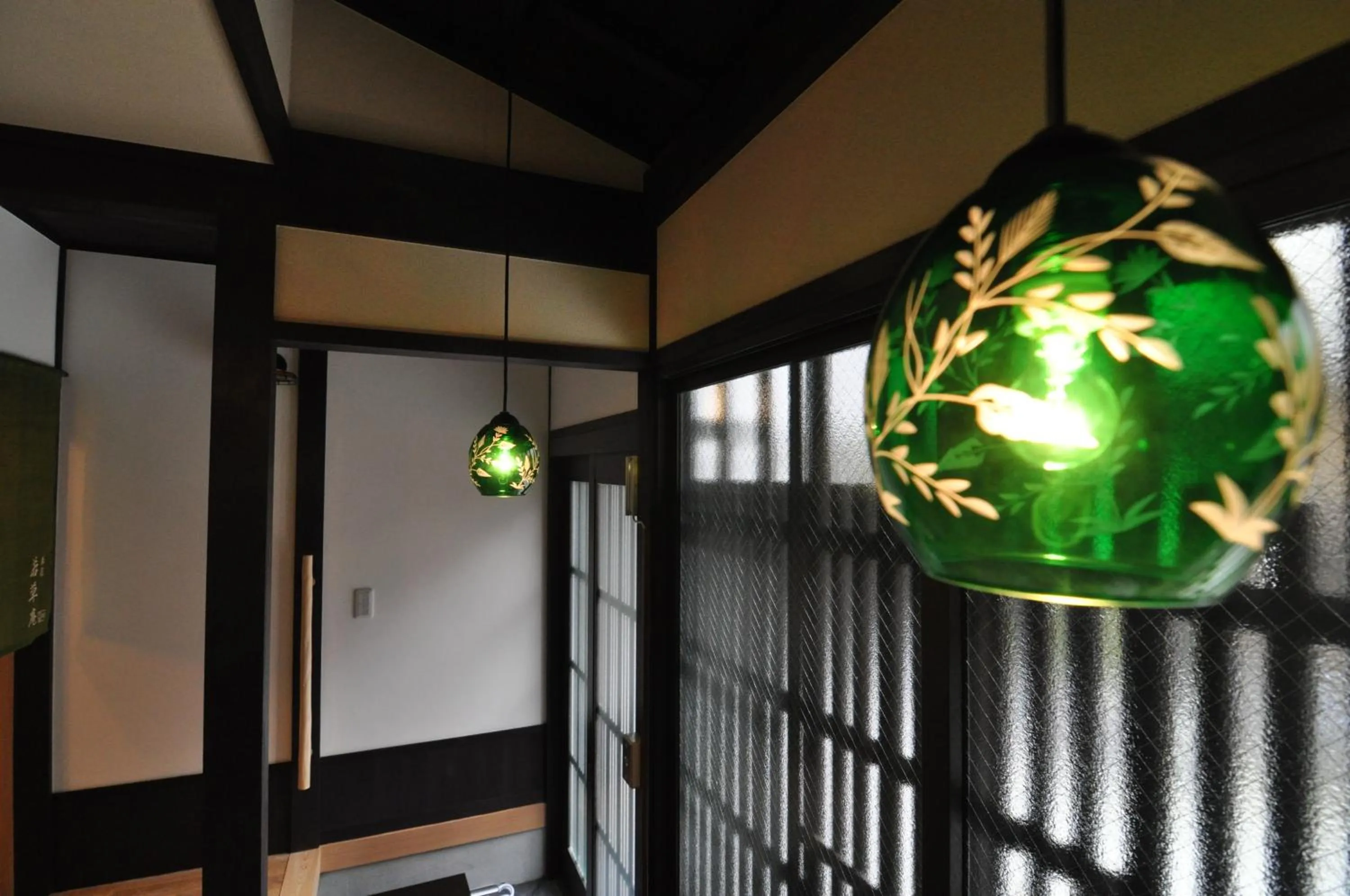 Decorative detail in Wakakusa-an