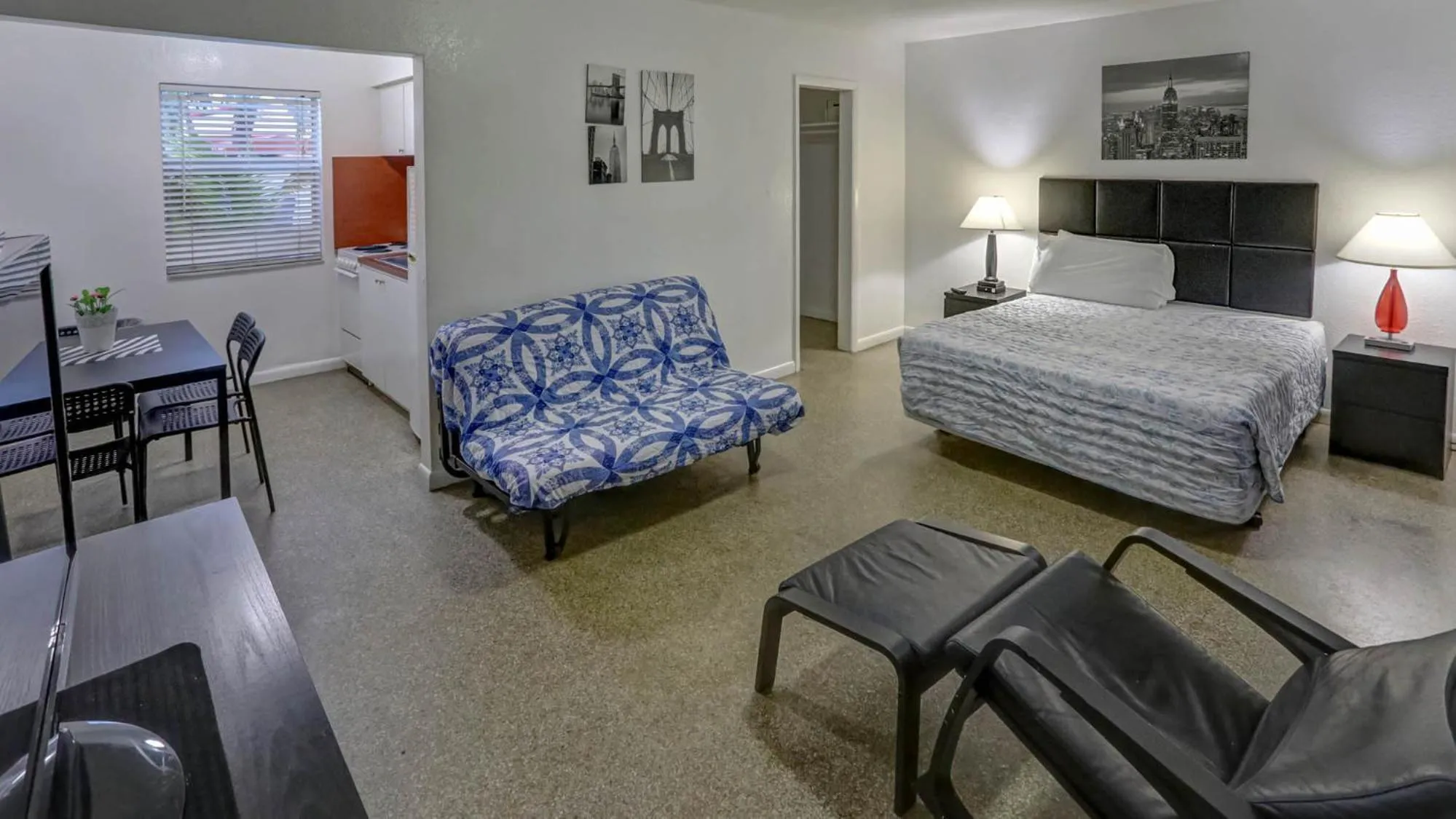 Bed in Green Seas Motel