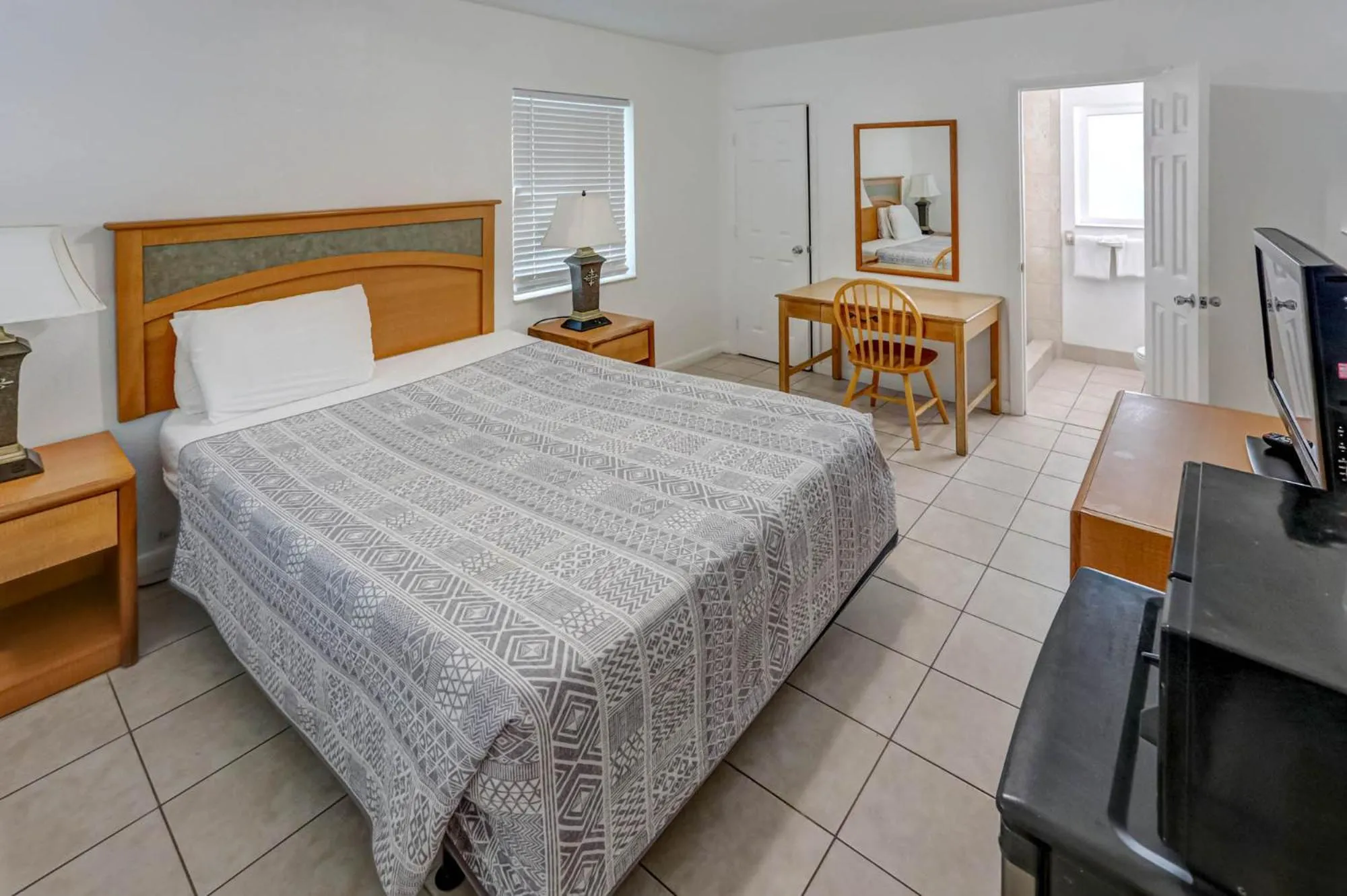 Bed in Green Seas Motel