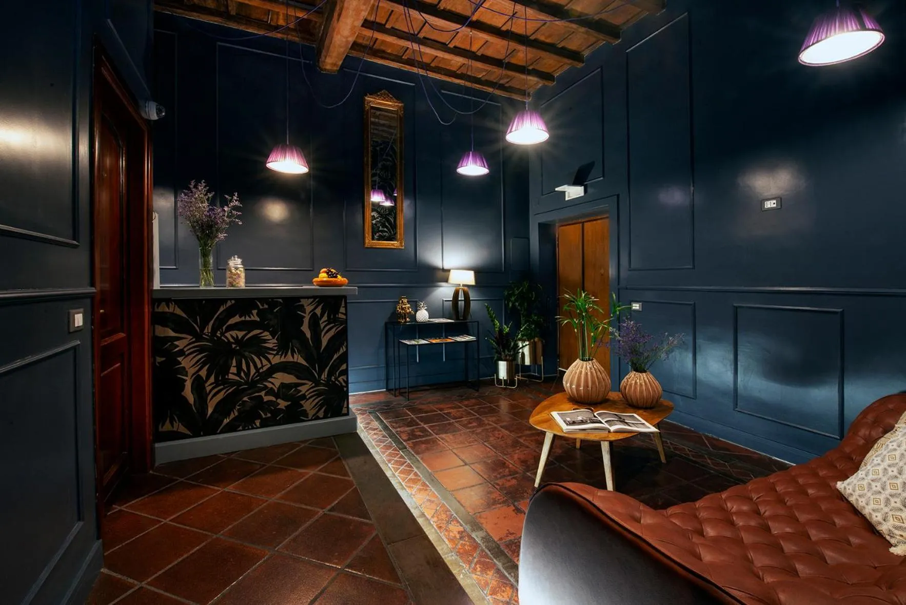 Communal lounge/ TV room in Town House Campo De Fiori