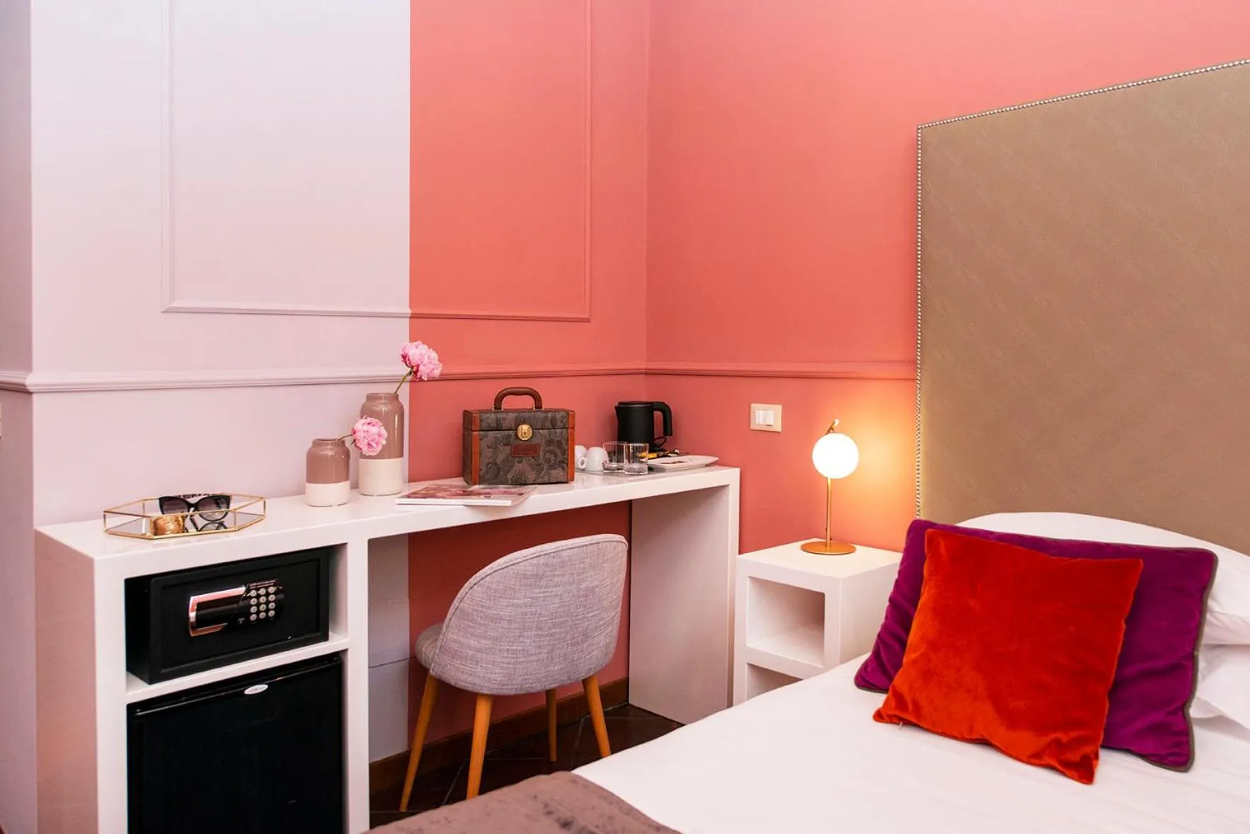 Bed in Town House Campo De Fiori