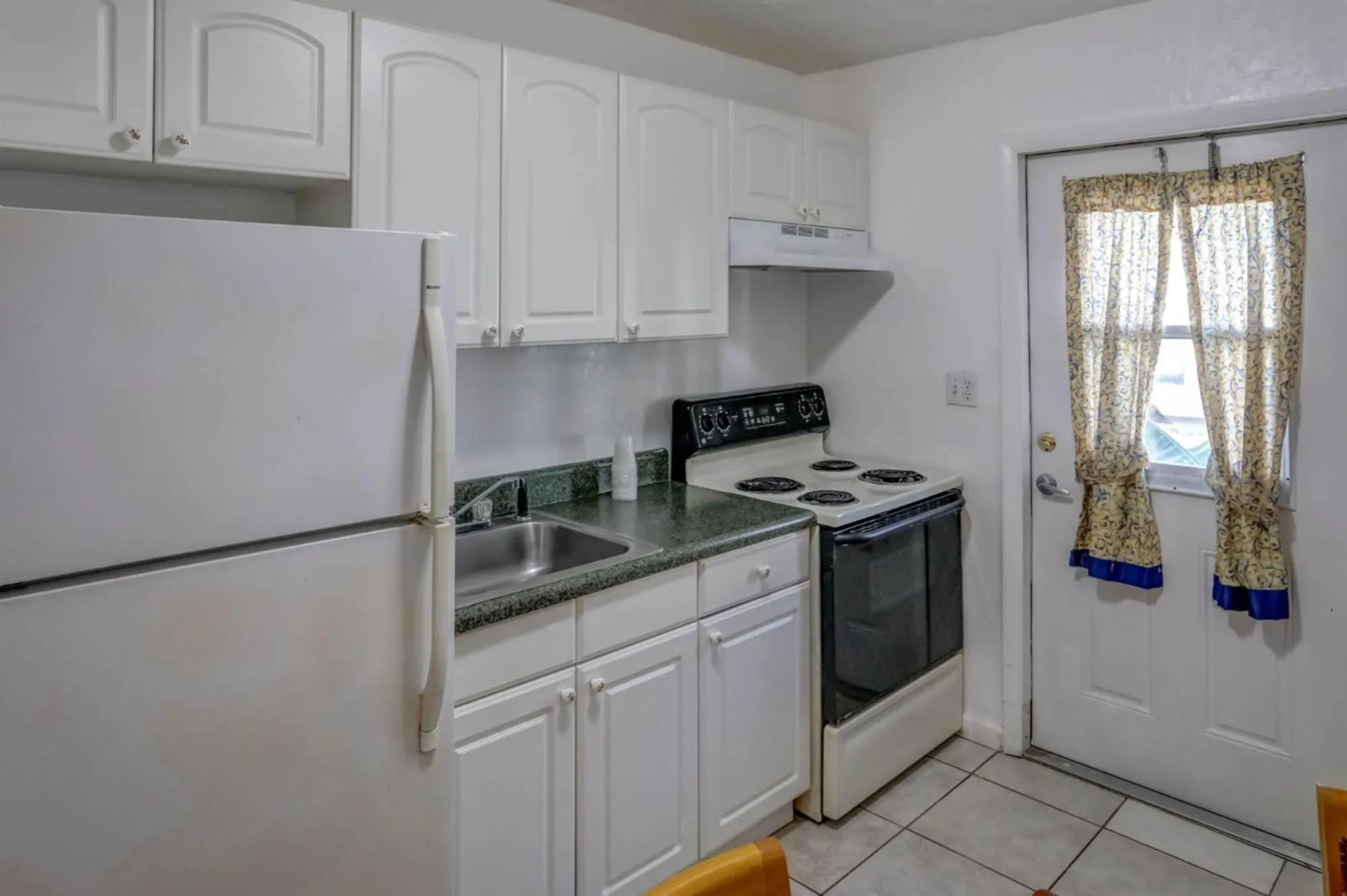 Richard's Motel Extended Stay