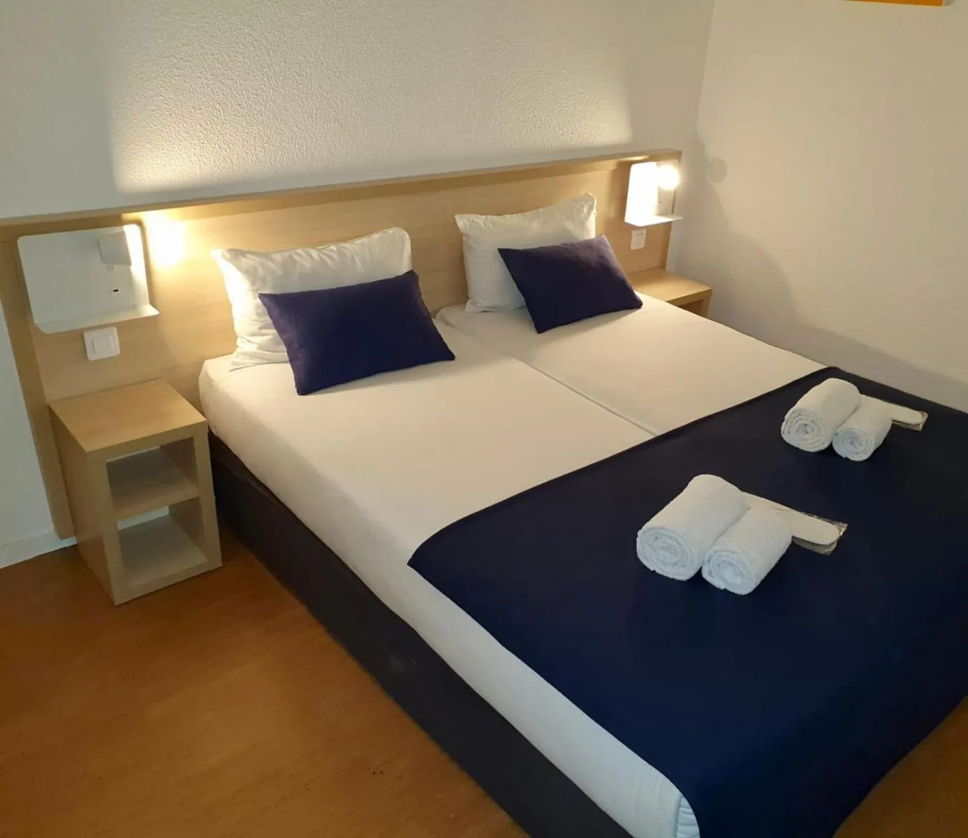 Bed in Budget Hotel Melun Sud - Dammarie Les Lys