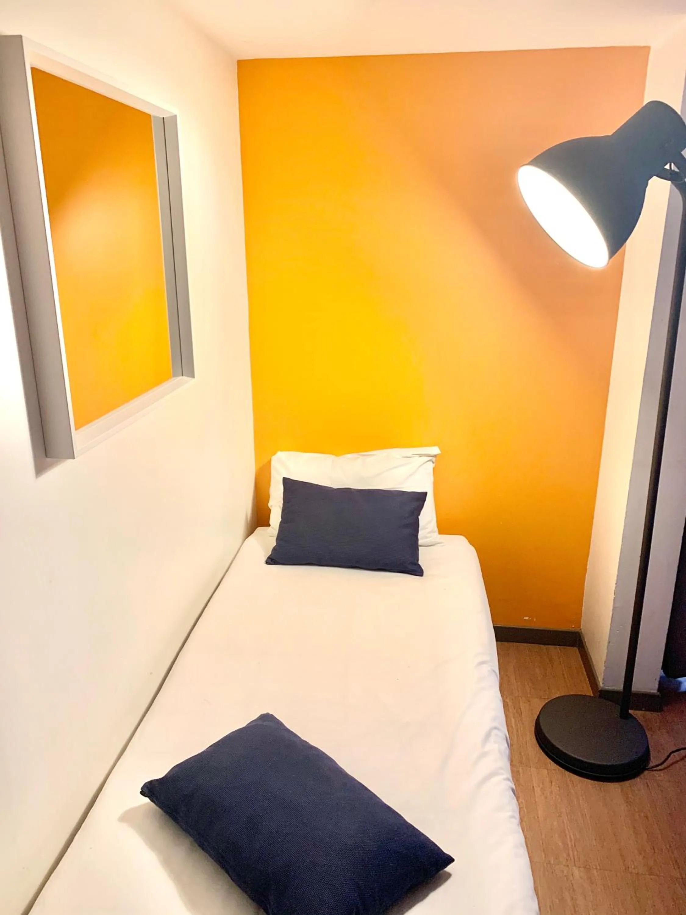 Bed in Budget Hotel Melun Sud - Dammarie Les Lys