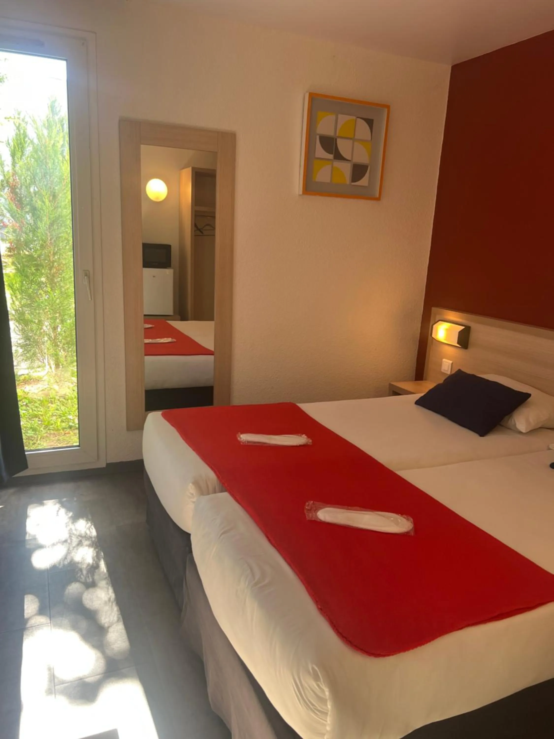 Bed in Budget Hotel Melun Sud - Dammarie Les Lys