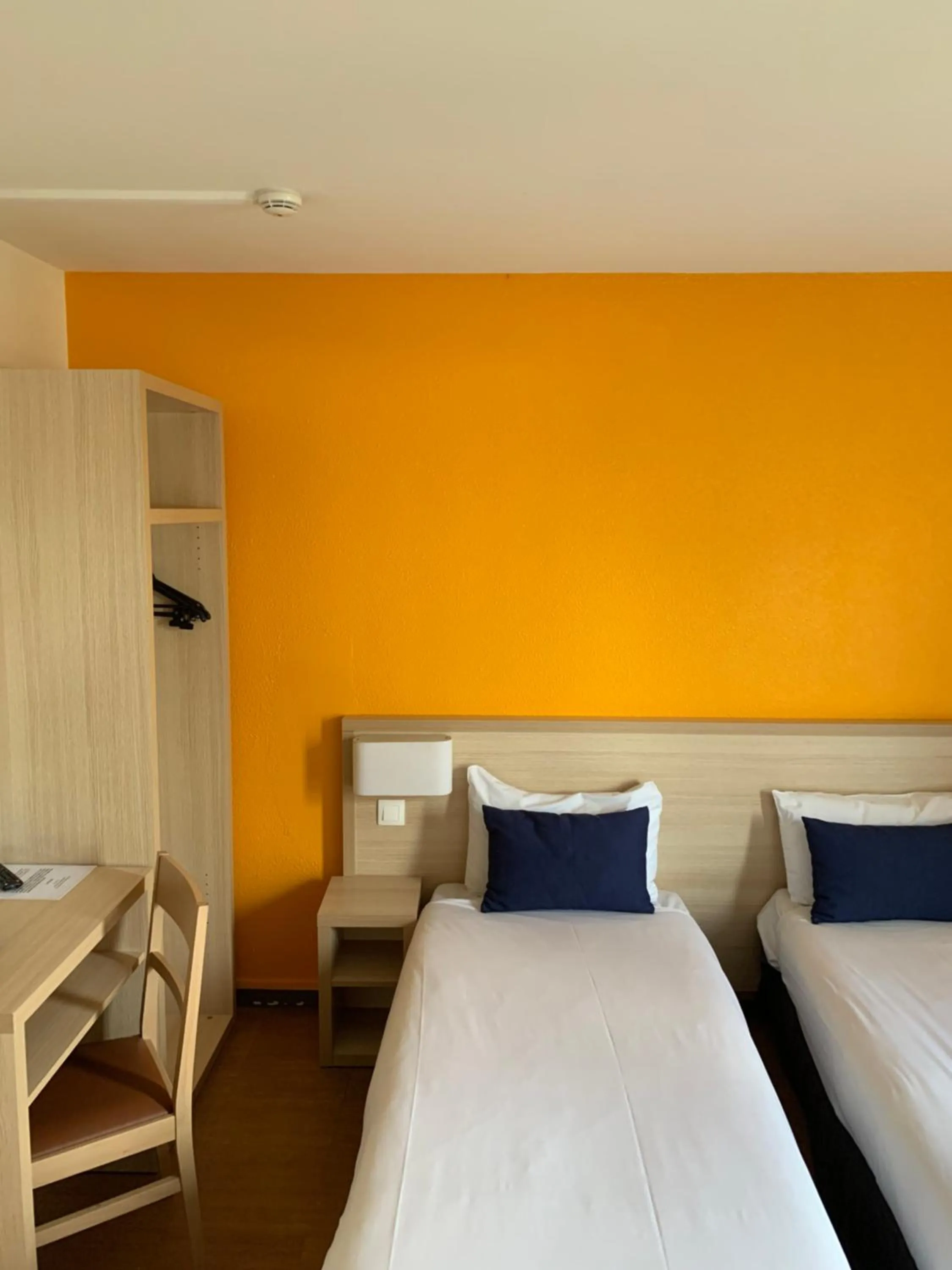 Bed in Budget Hotel Melun Sud - Dammarie Les Lys