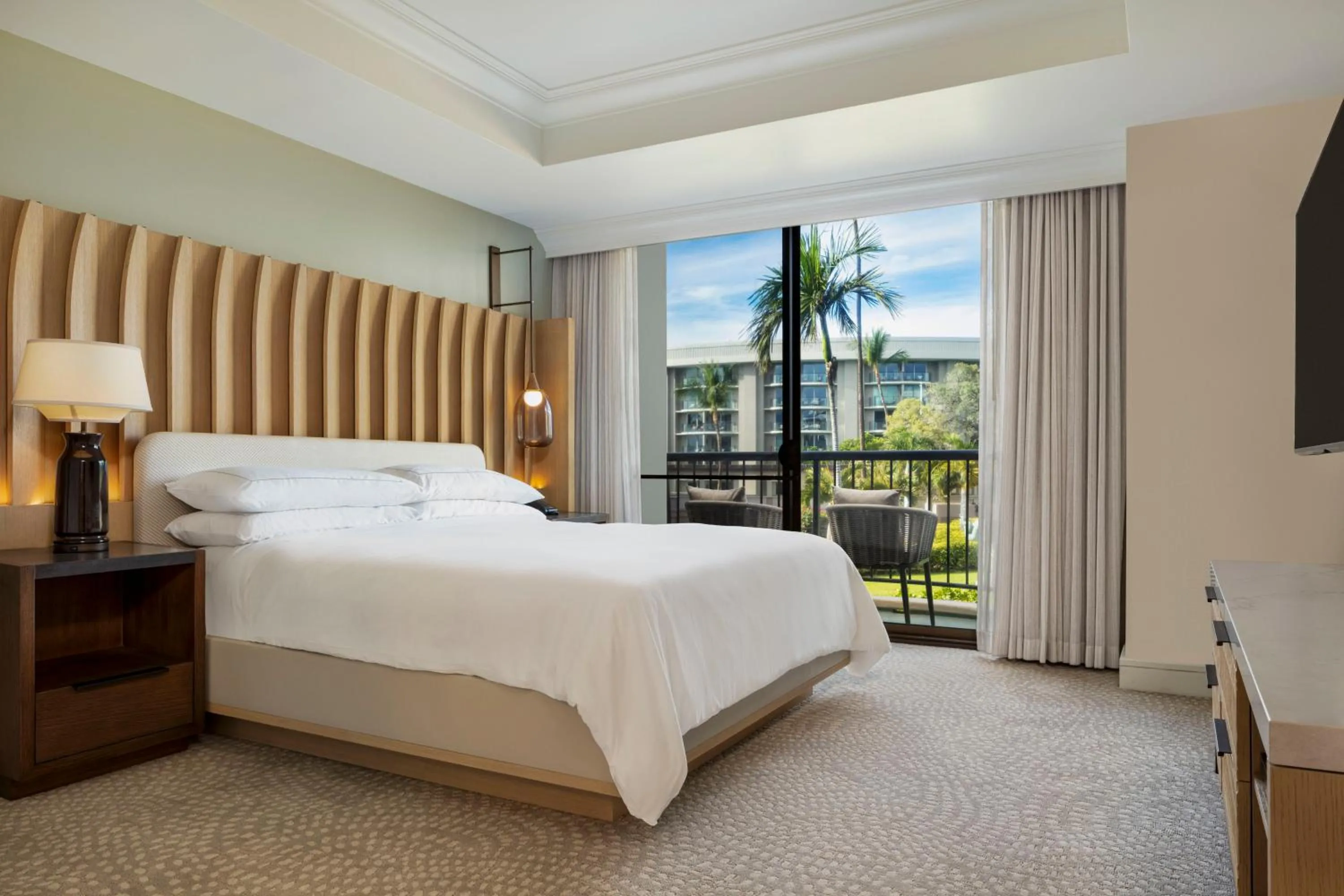 Bed in Hilton Waikoloa Village