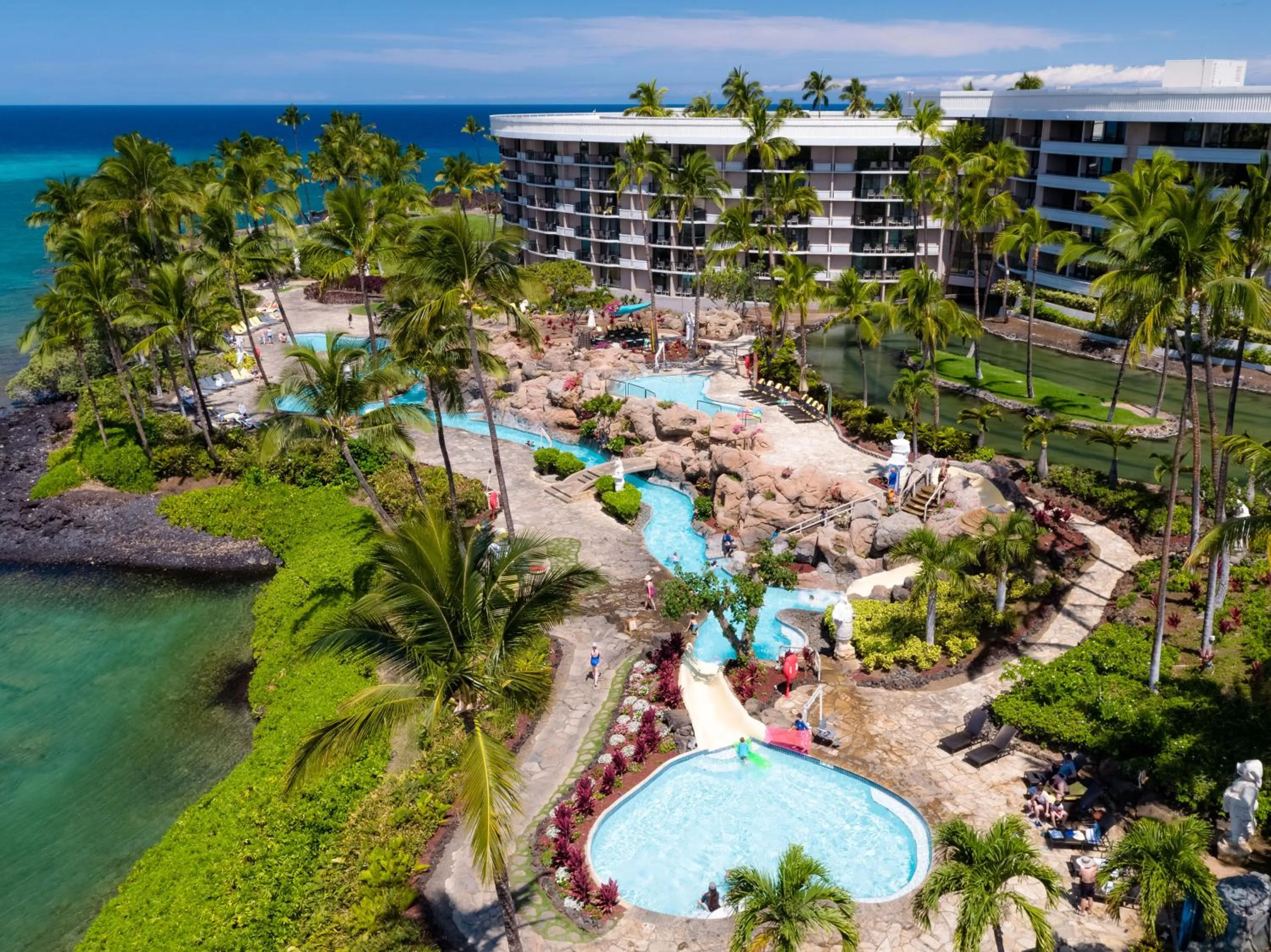 Swimming pool in Hilton Waikoloa Village