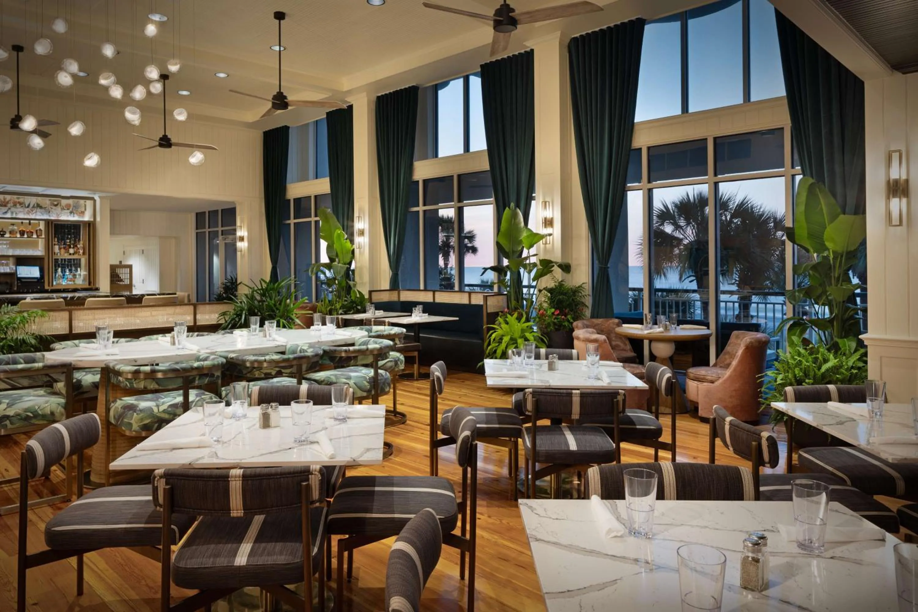 Lounge or bar in Hampton Inn & Suites Myrtle Beach Oceanfront