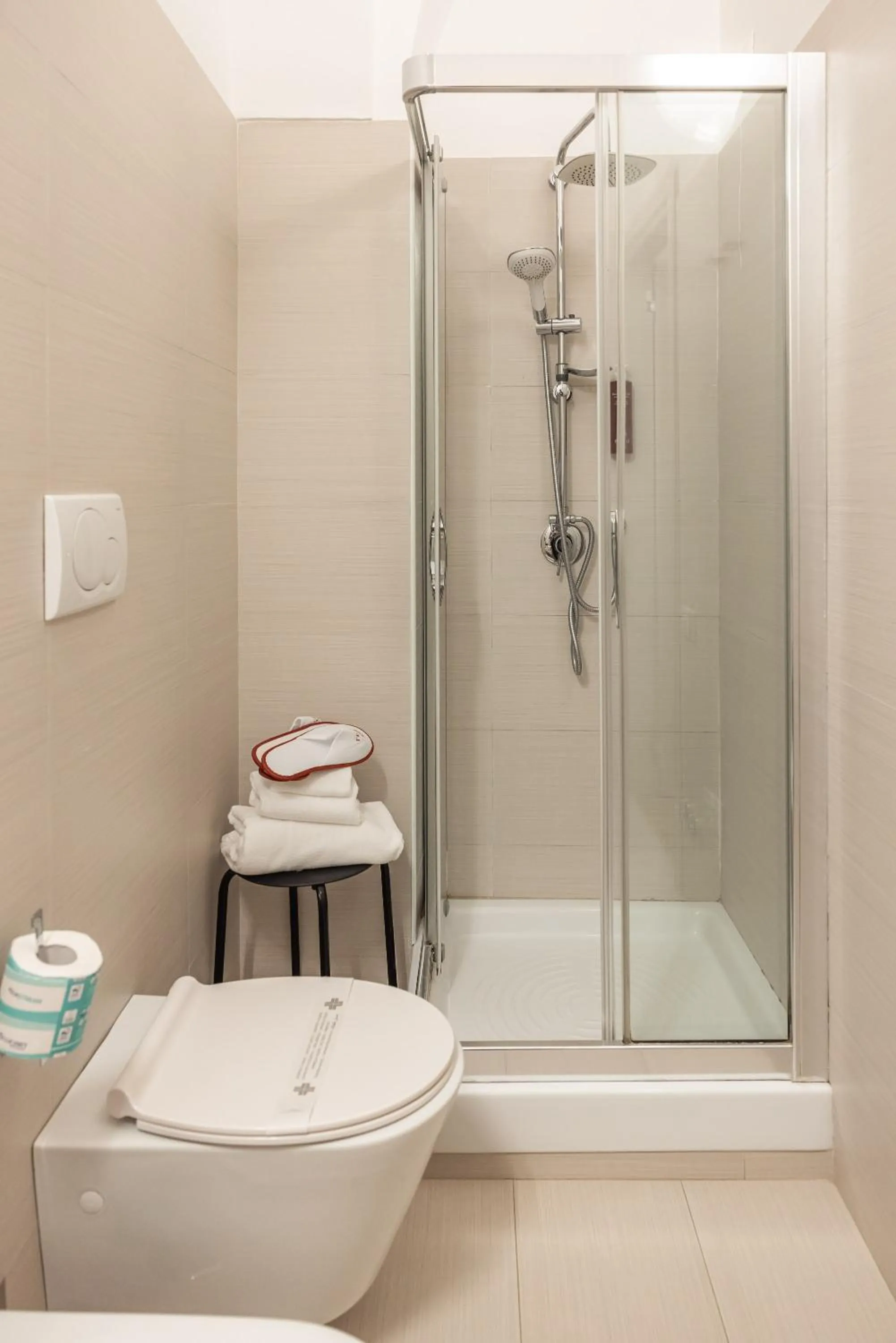 Shower in Palazzo Indelli