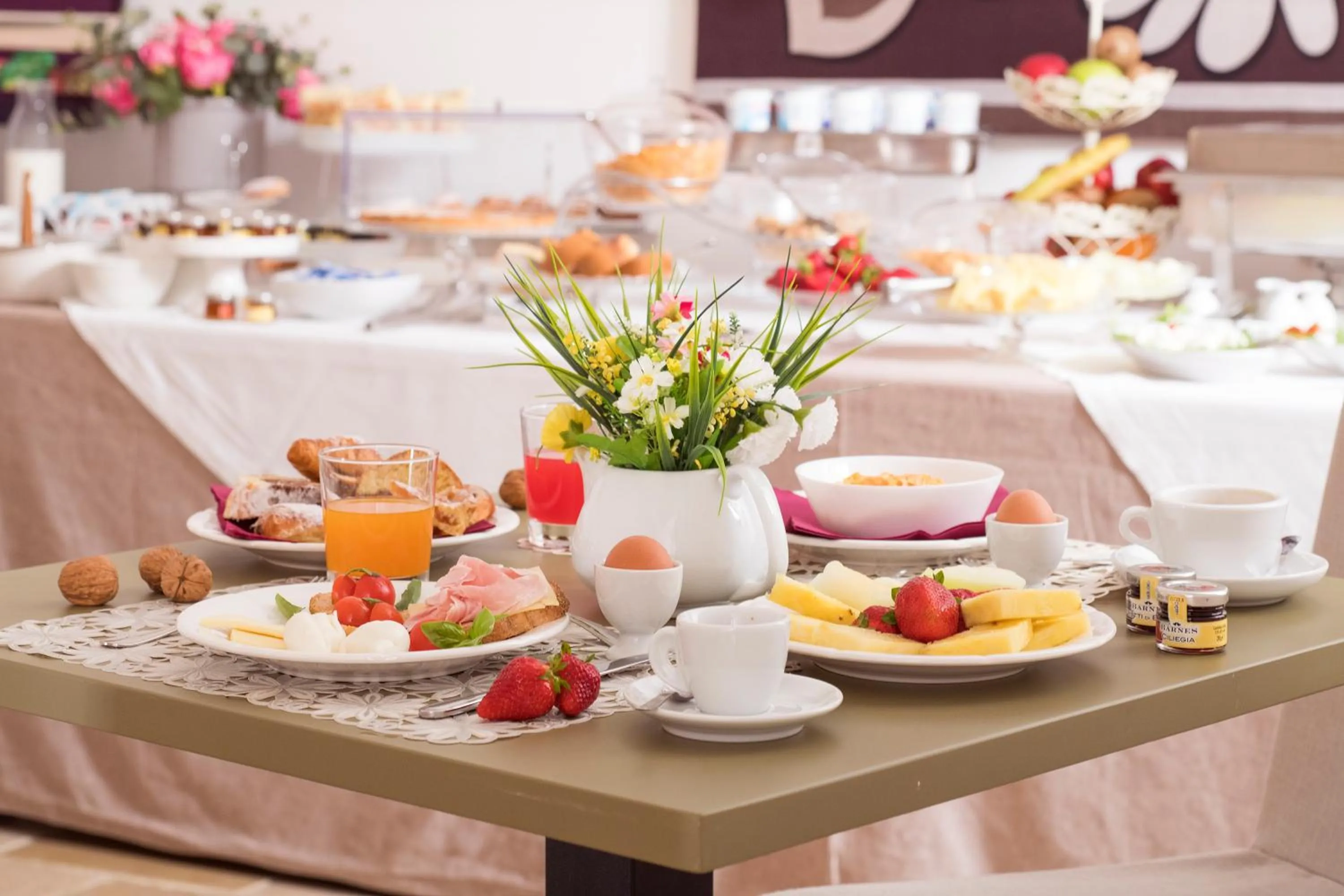 Food and drinks in Palazzo Indelli