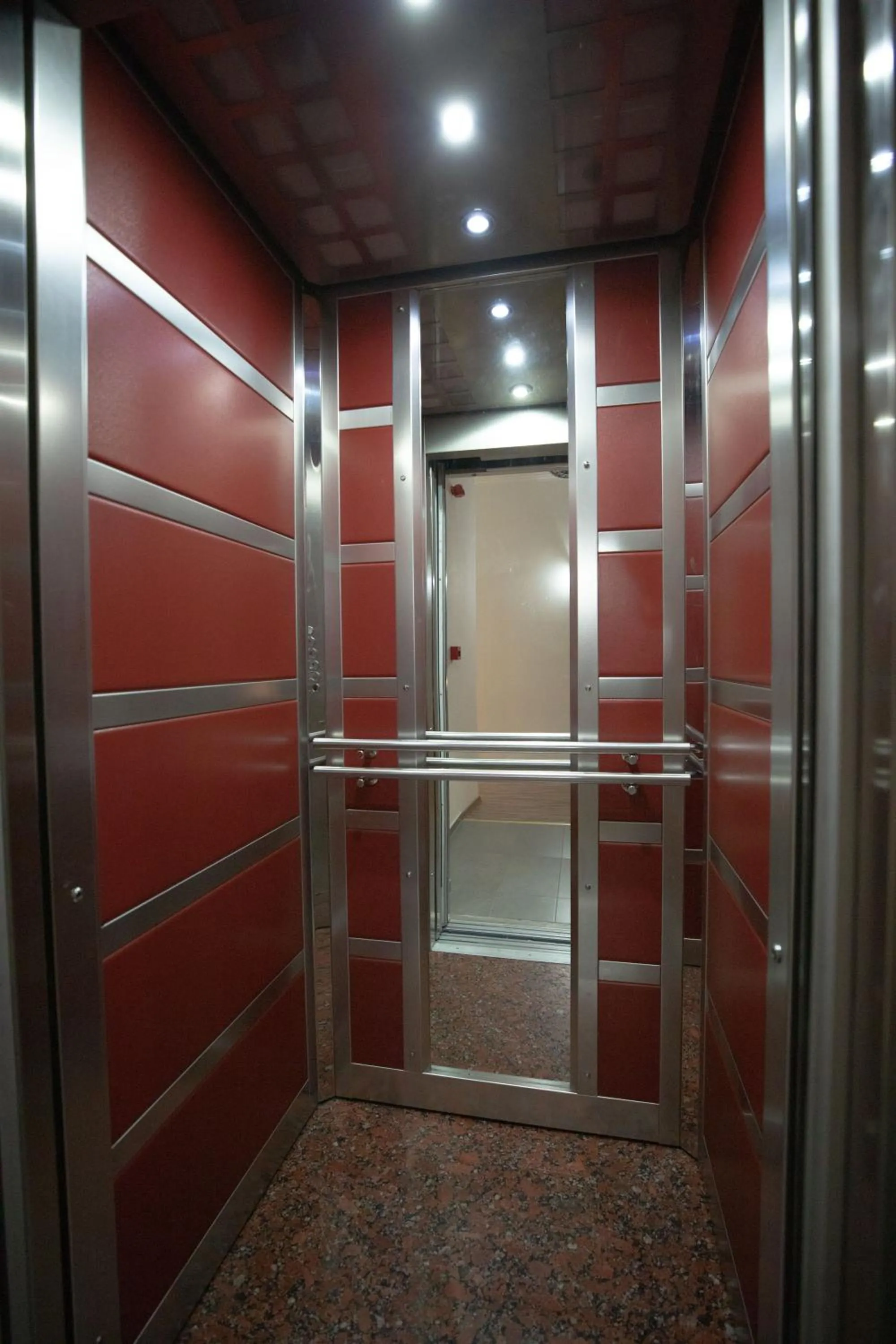 elevator in Hotel Denis