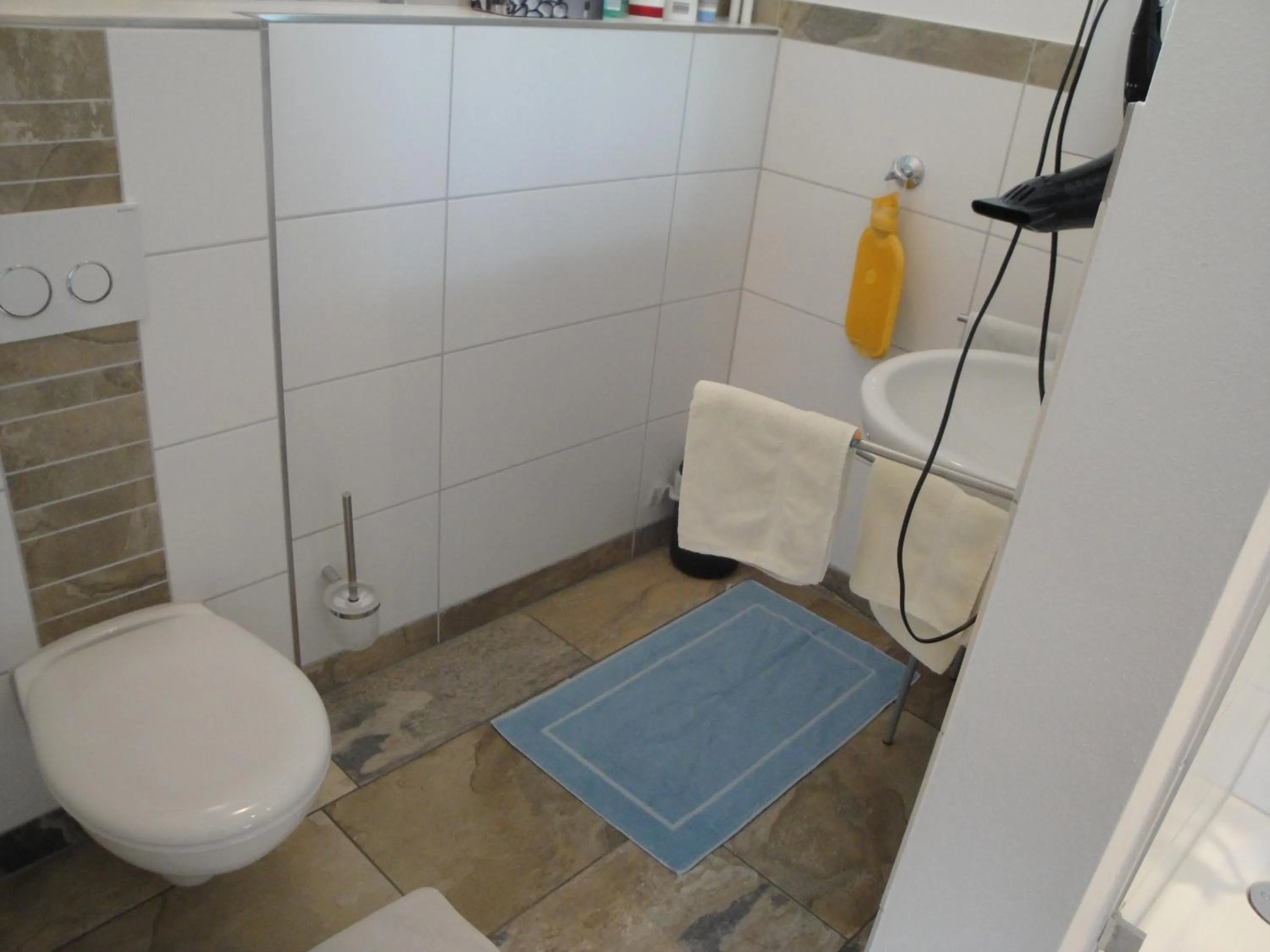 Toilet in Bed & Kitchen Burgau