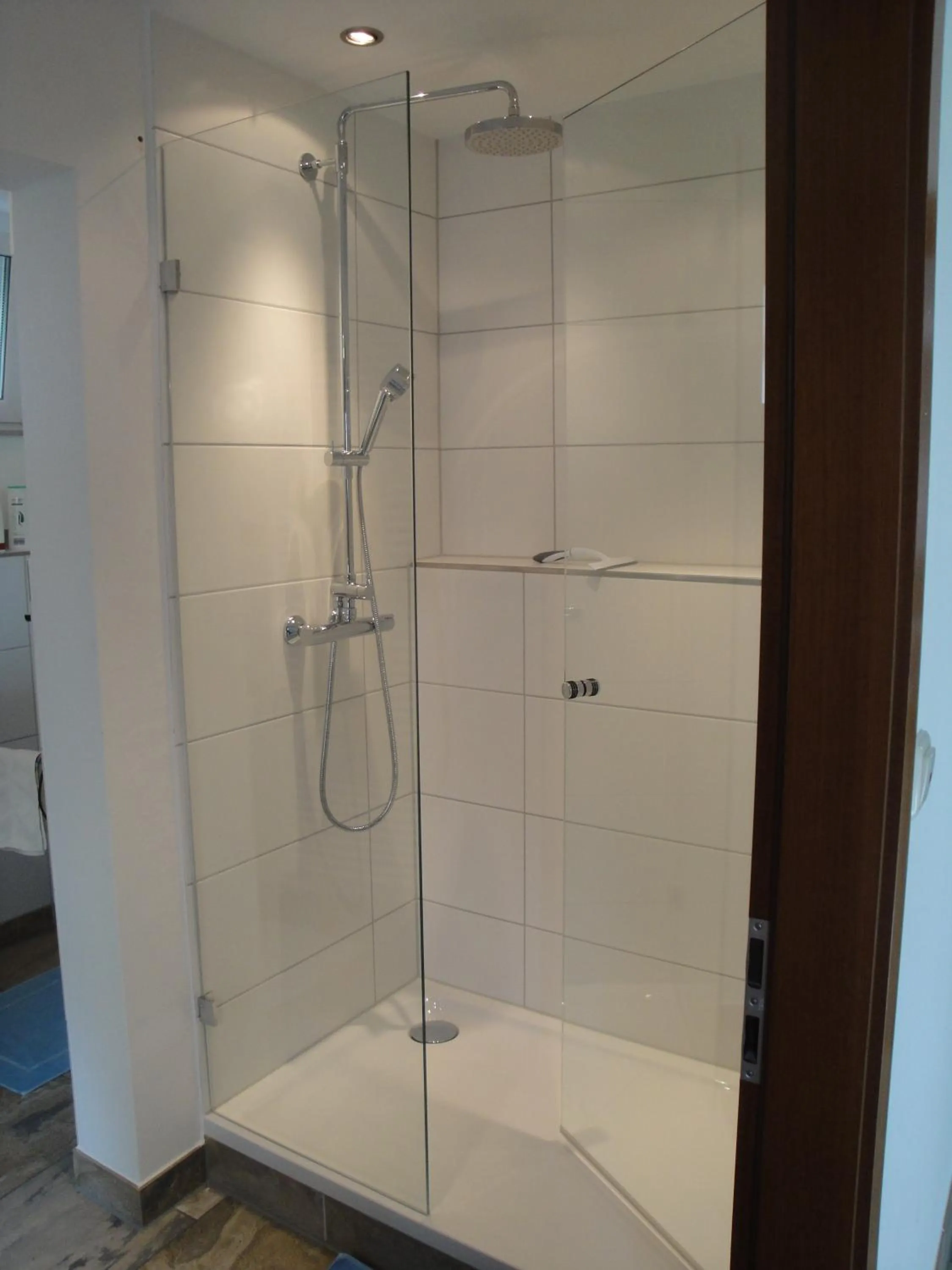 Shower in Bed & Kitchen Burgau