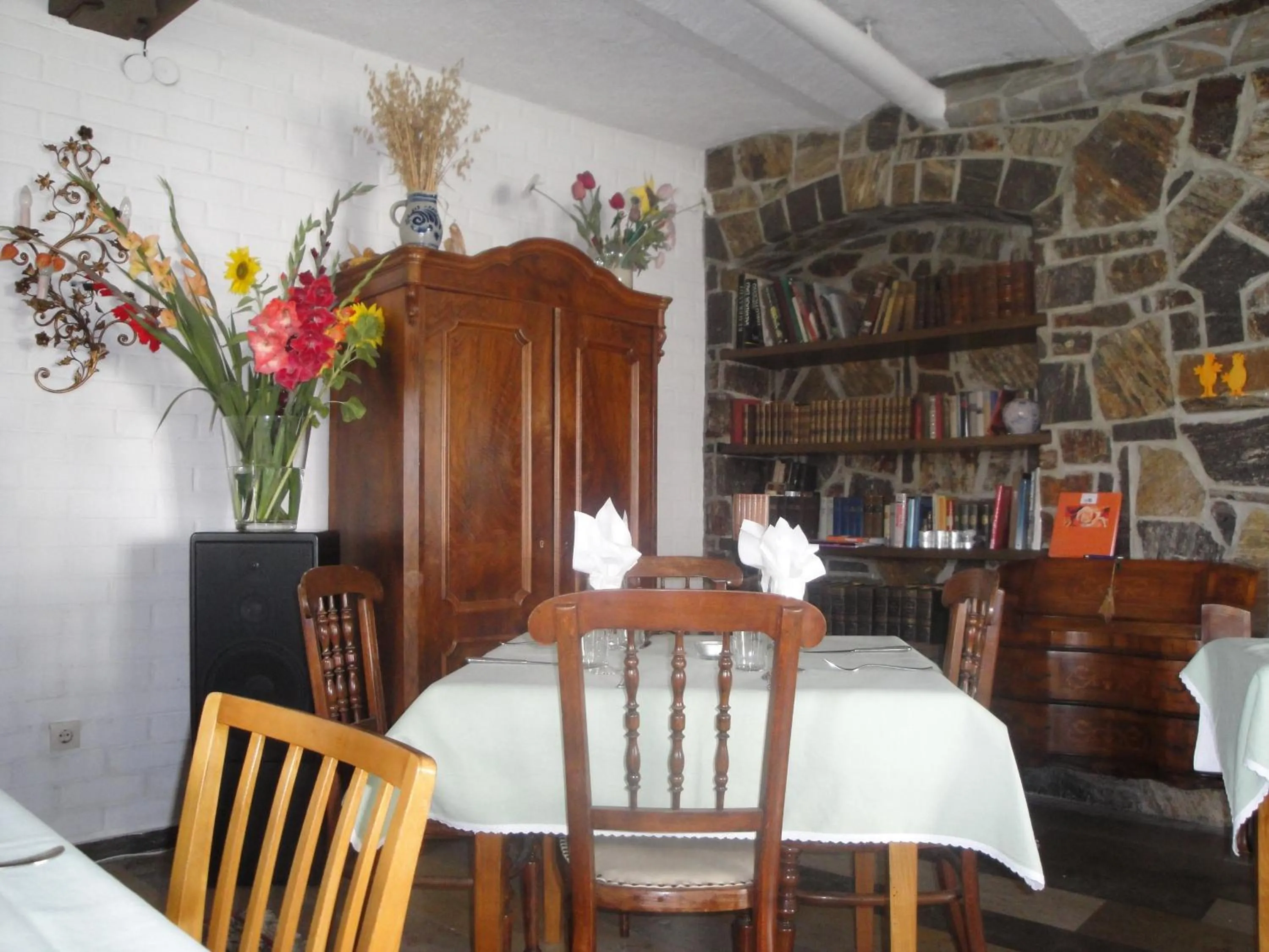 Restaurant/places to eat in Bed & Kitchen Burgau