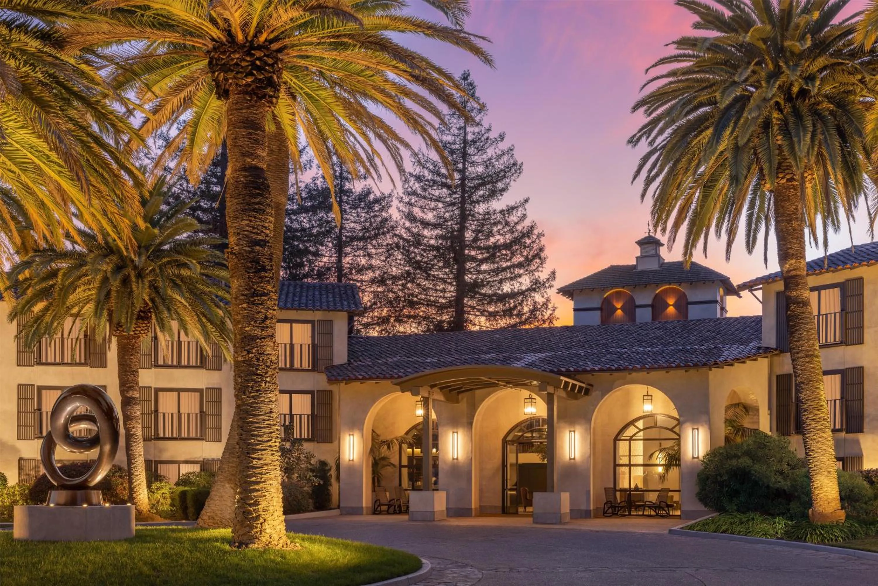 Property building in Casa Mani Resort Napa Valley, Curio Collection By Hilton