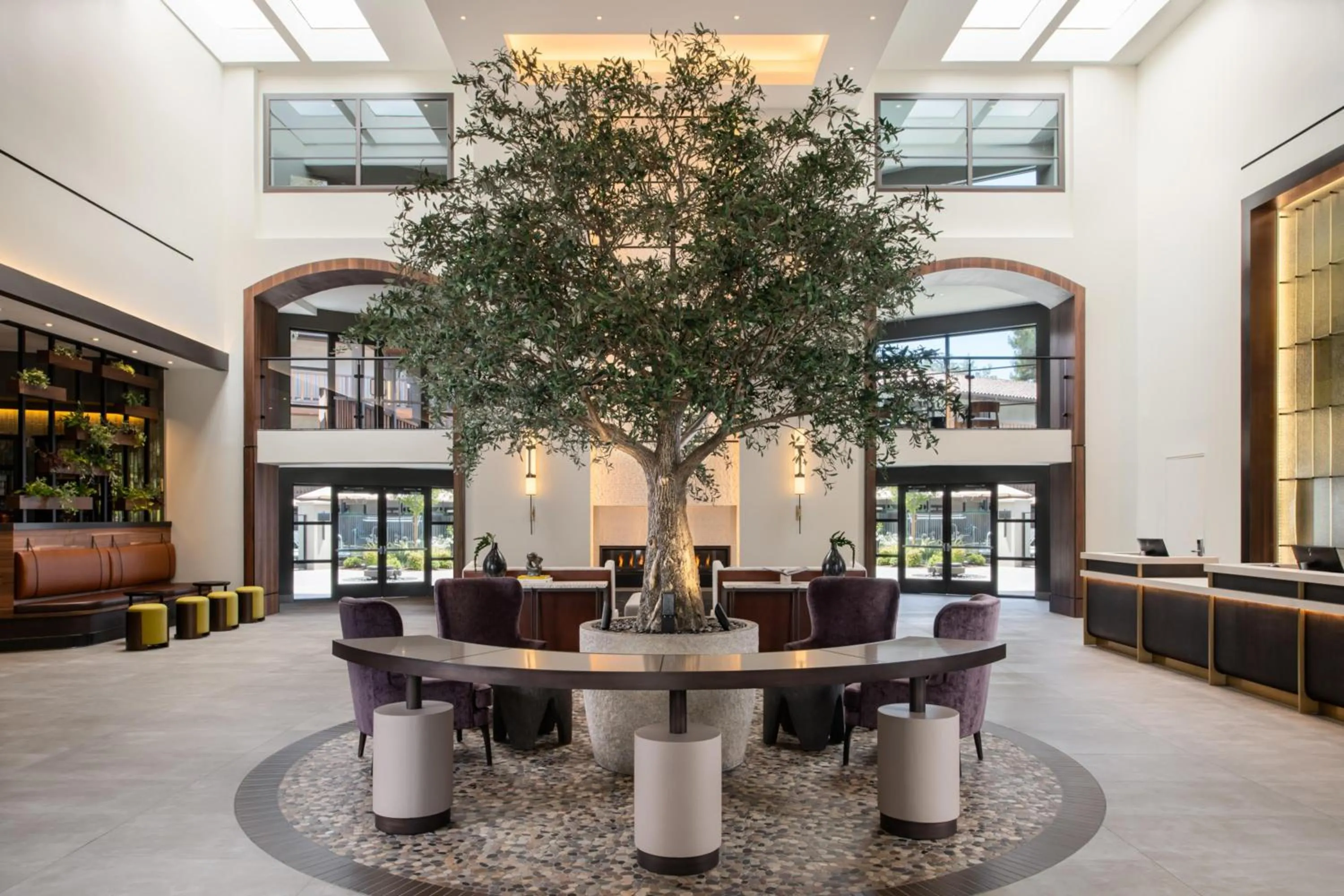 Lobby or reception in Casa Mani Resort Napa Valley, Curio Collection By Hilton