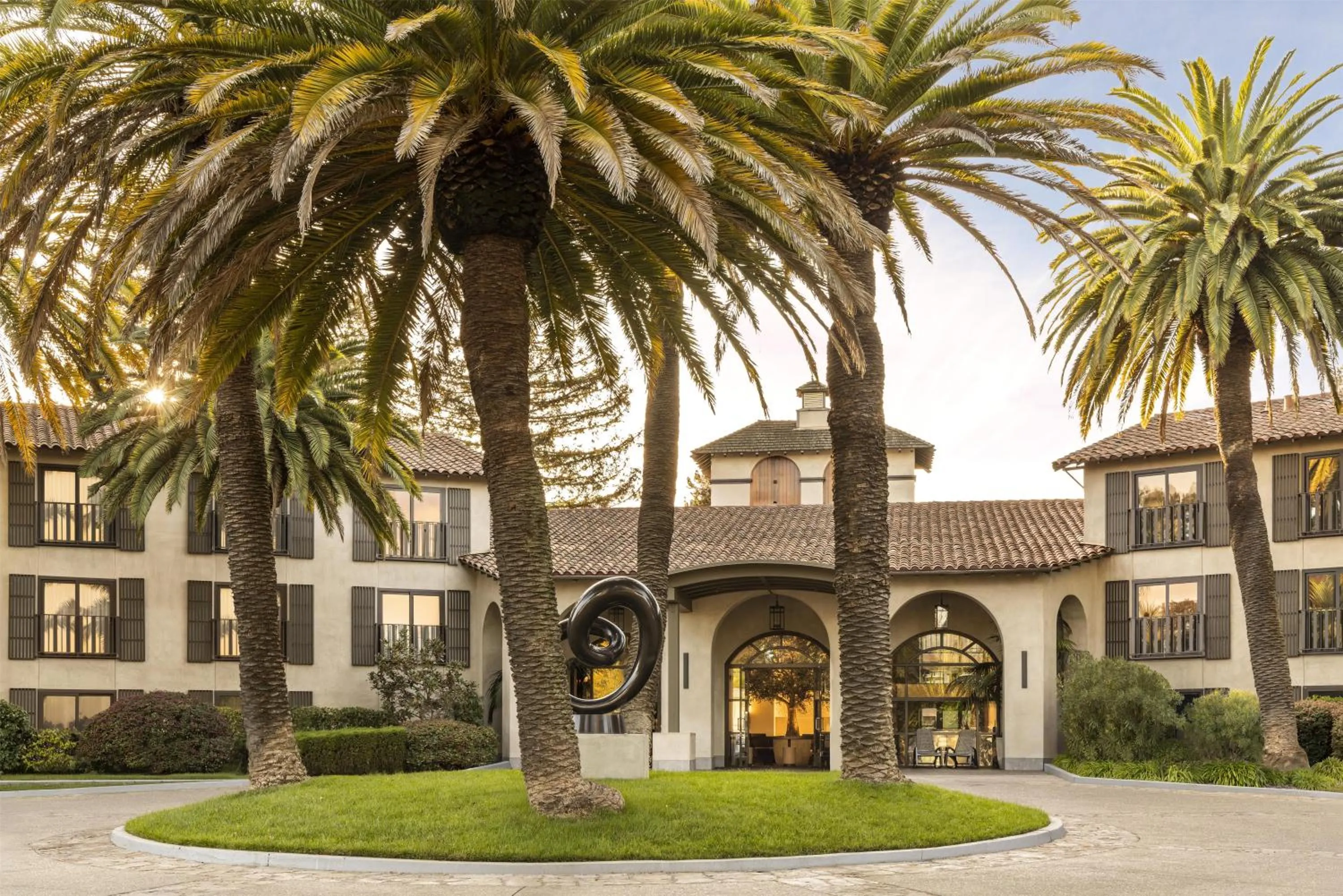 Property building in Casa Mani Resort Napa Valley, Curio Collection By Hilton