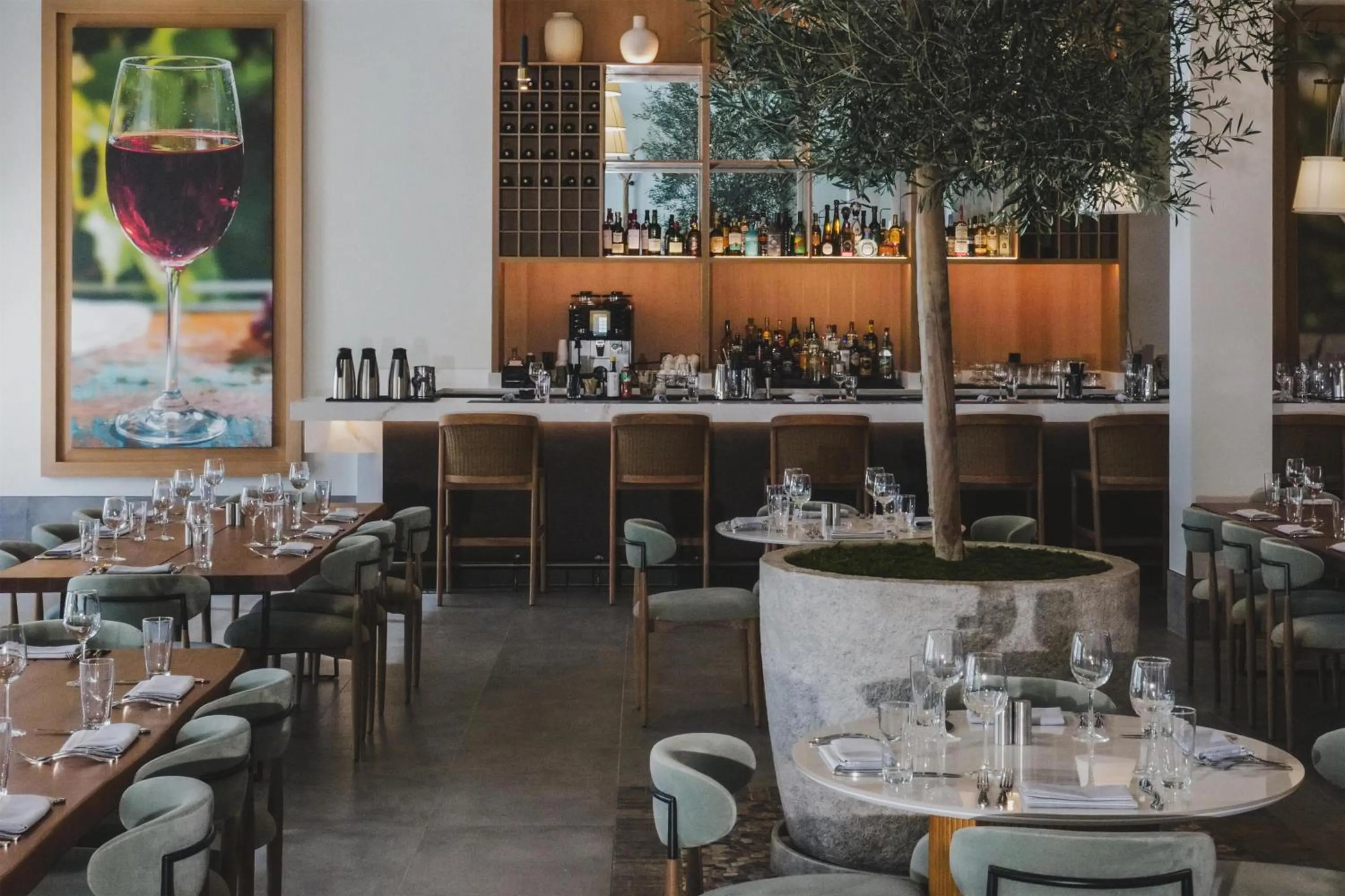 Restaurant/places to eat in Casa Mani Resort Napa Valley, Curio Collection By Hilton
