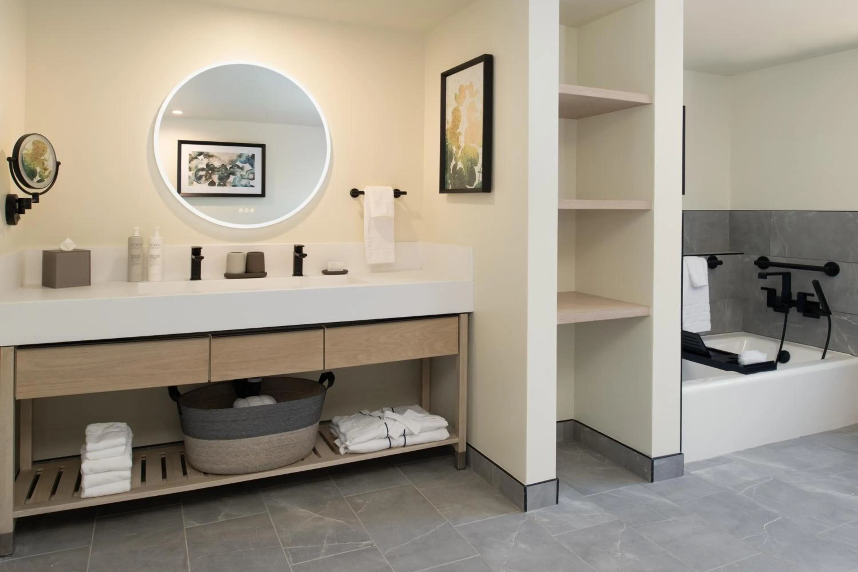 Bathroom in Embassy Suites by Hilton Napa Valley