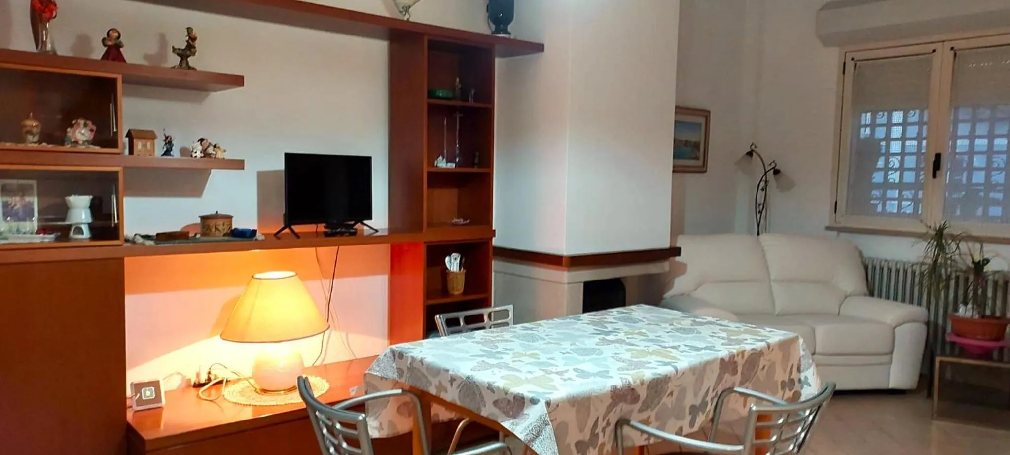 TV and multimedia in Hotel Cadiz